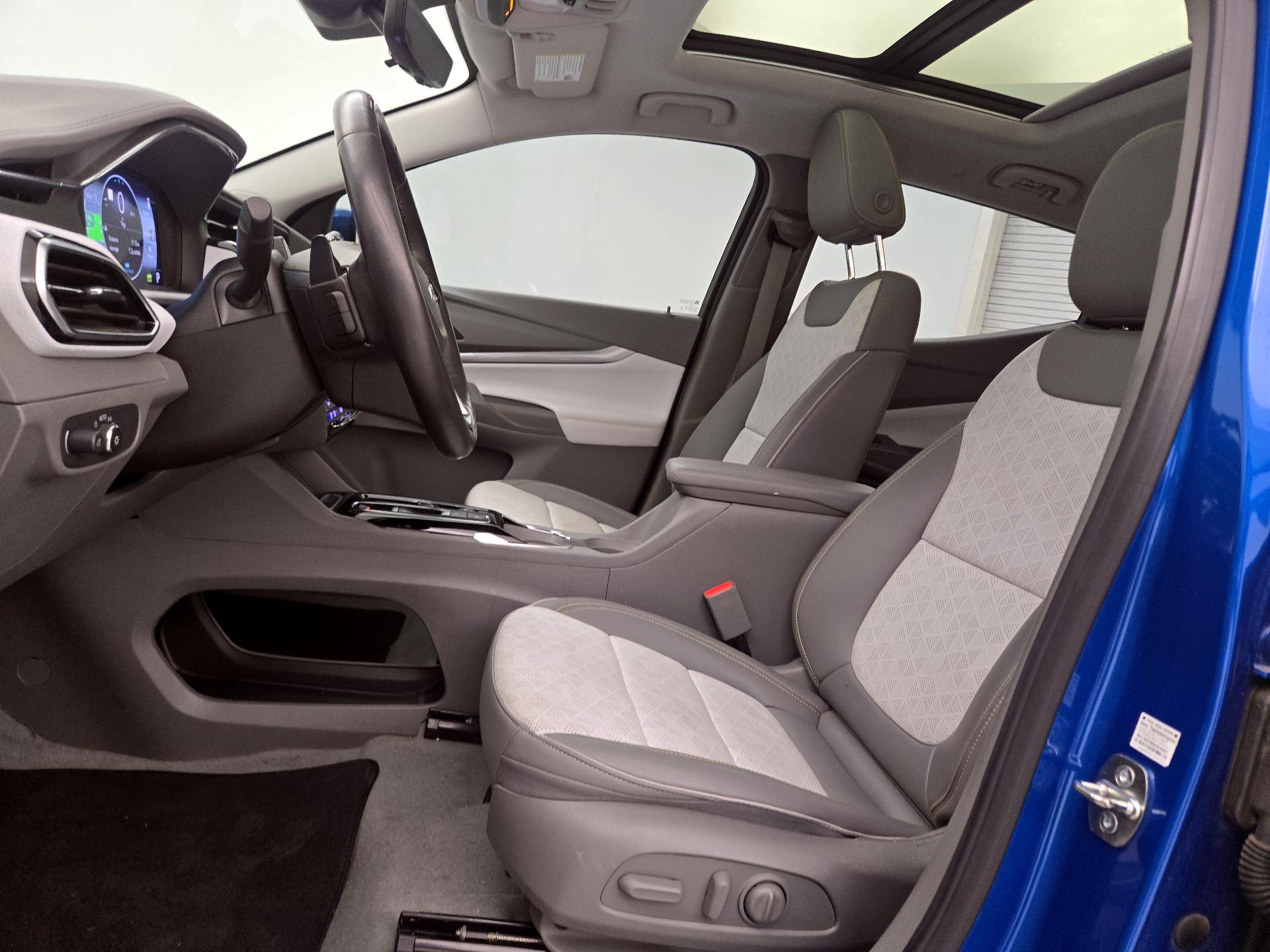 Thumbnail: 2023 Chevrolet Bolt EUV - 11