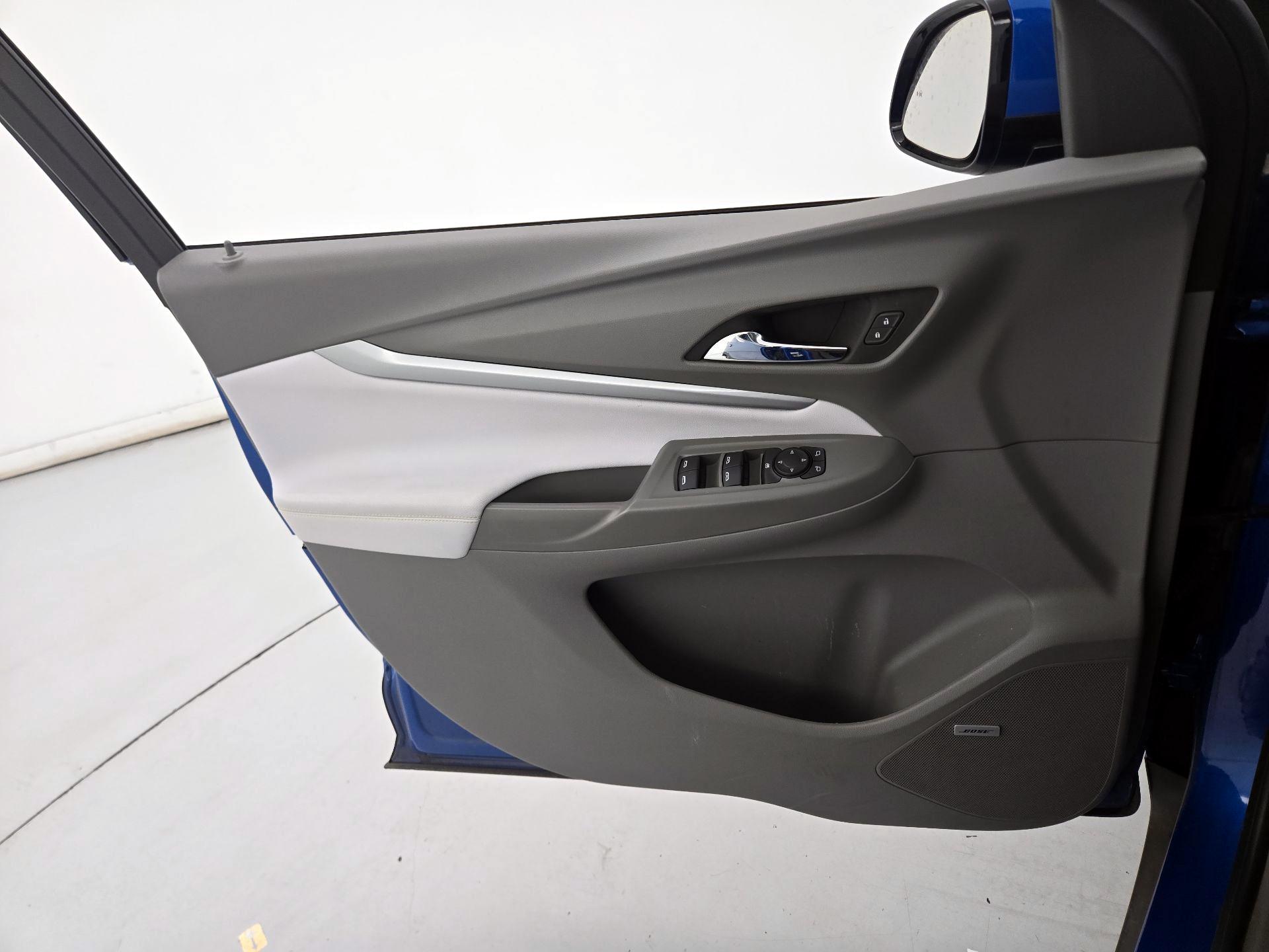 Thumbnail: 2023 Chevrolet Bolt EUV - 12