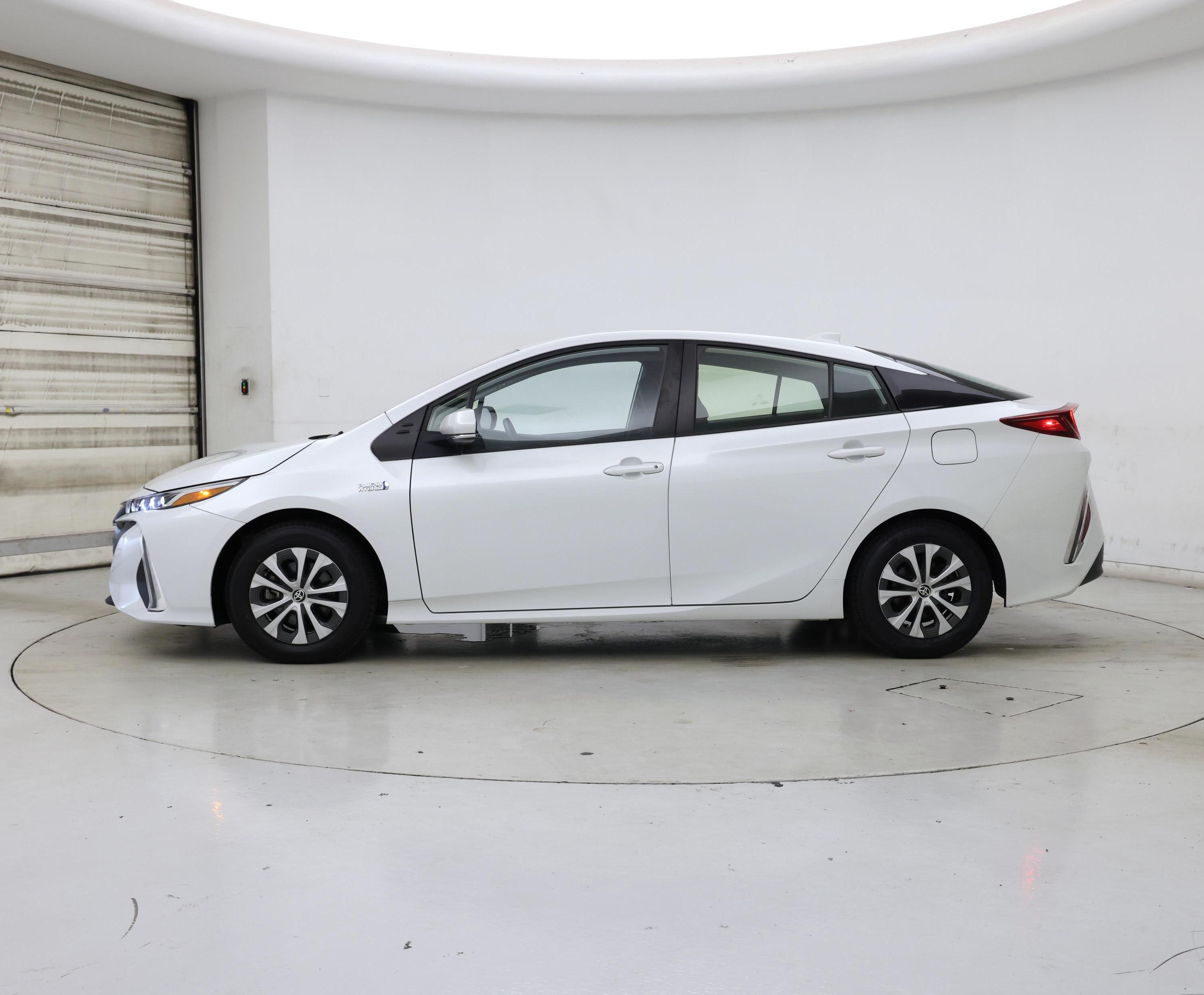 Thumbnail: 2022 Toyota Prius Prime - 3