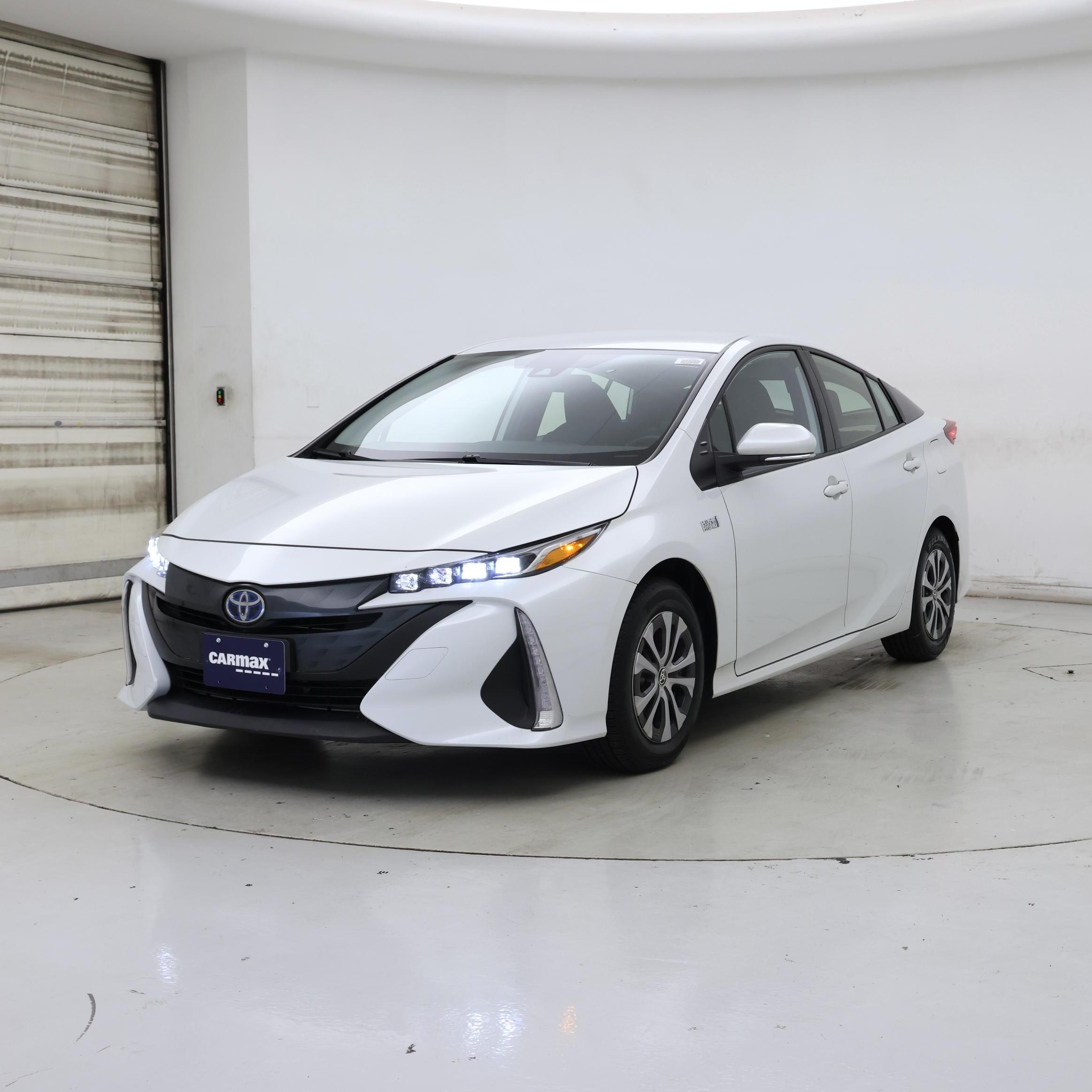 Thumbnail: 2022 Toyota Prius Prime - 4