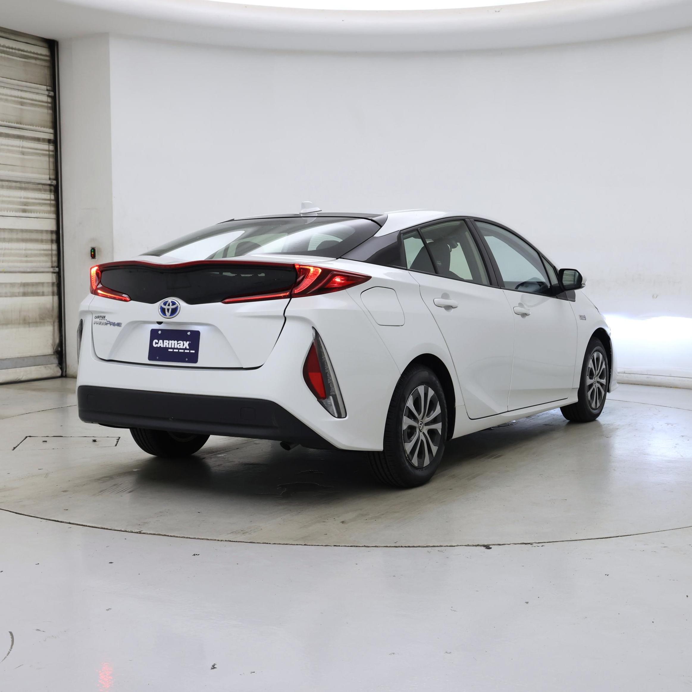 Thumbnail: 2022 Toyota Prius Prime - 8