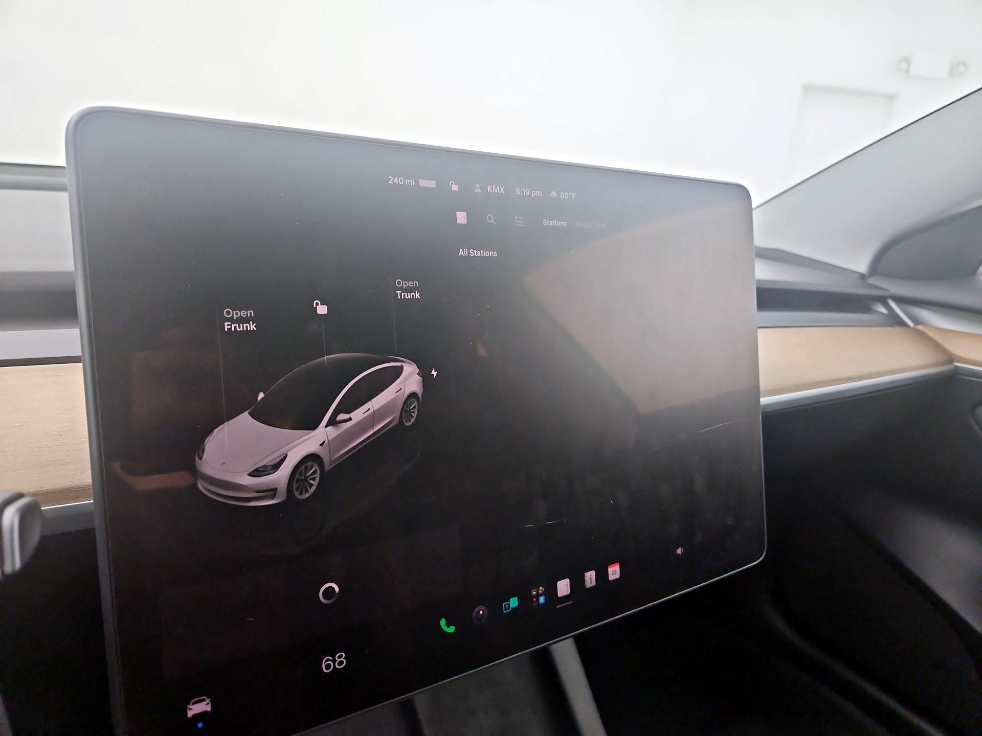 Thumbnail: 2023 Tesla Model 3 - 13