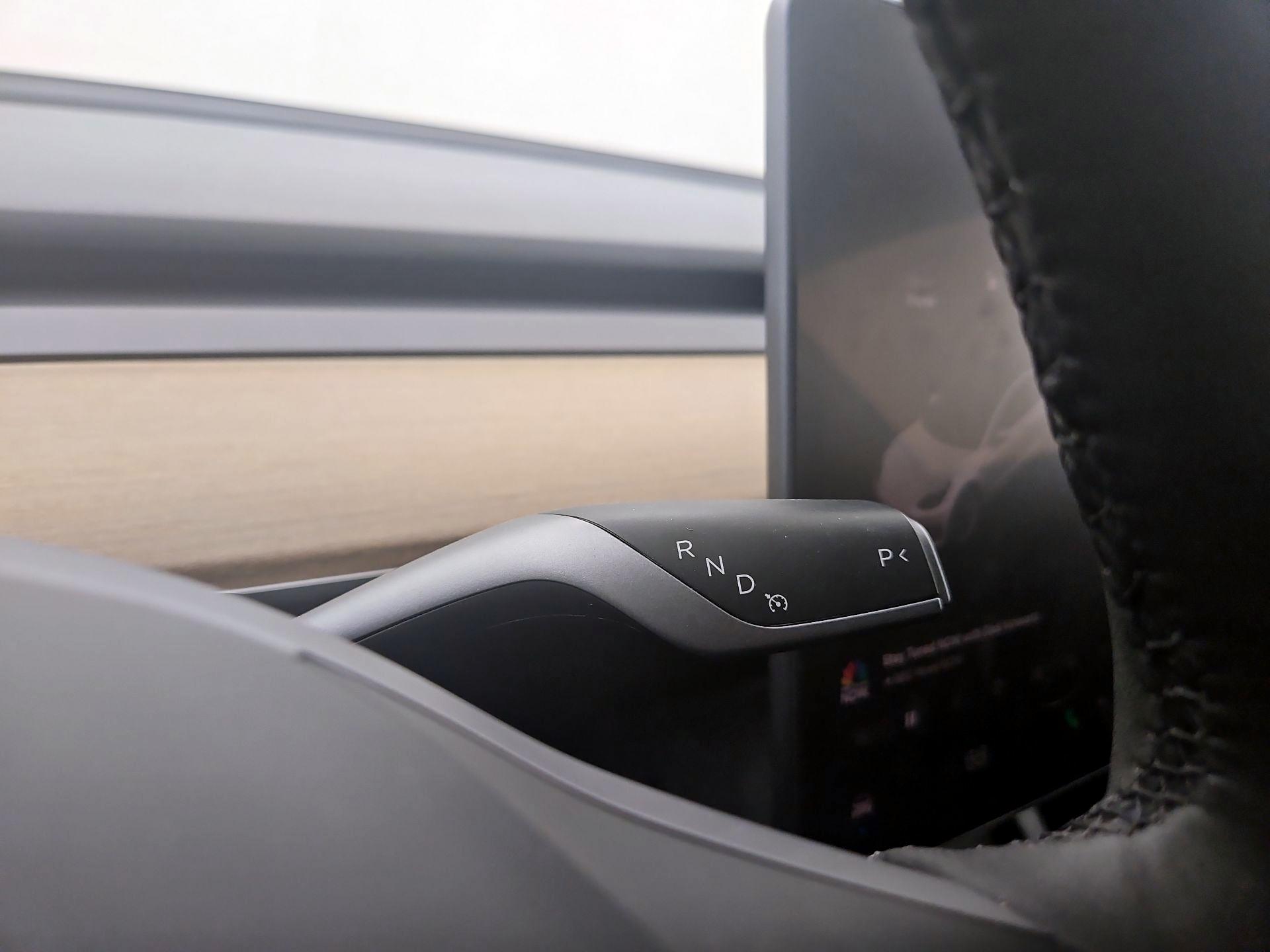 Thumbnail: 2023 Tesla Model 3 - 15