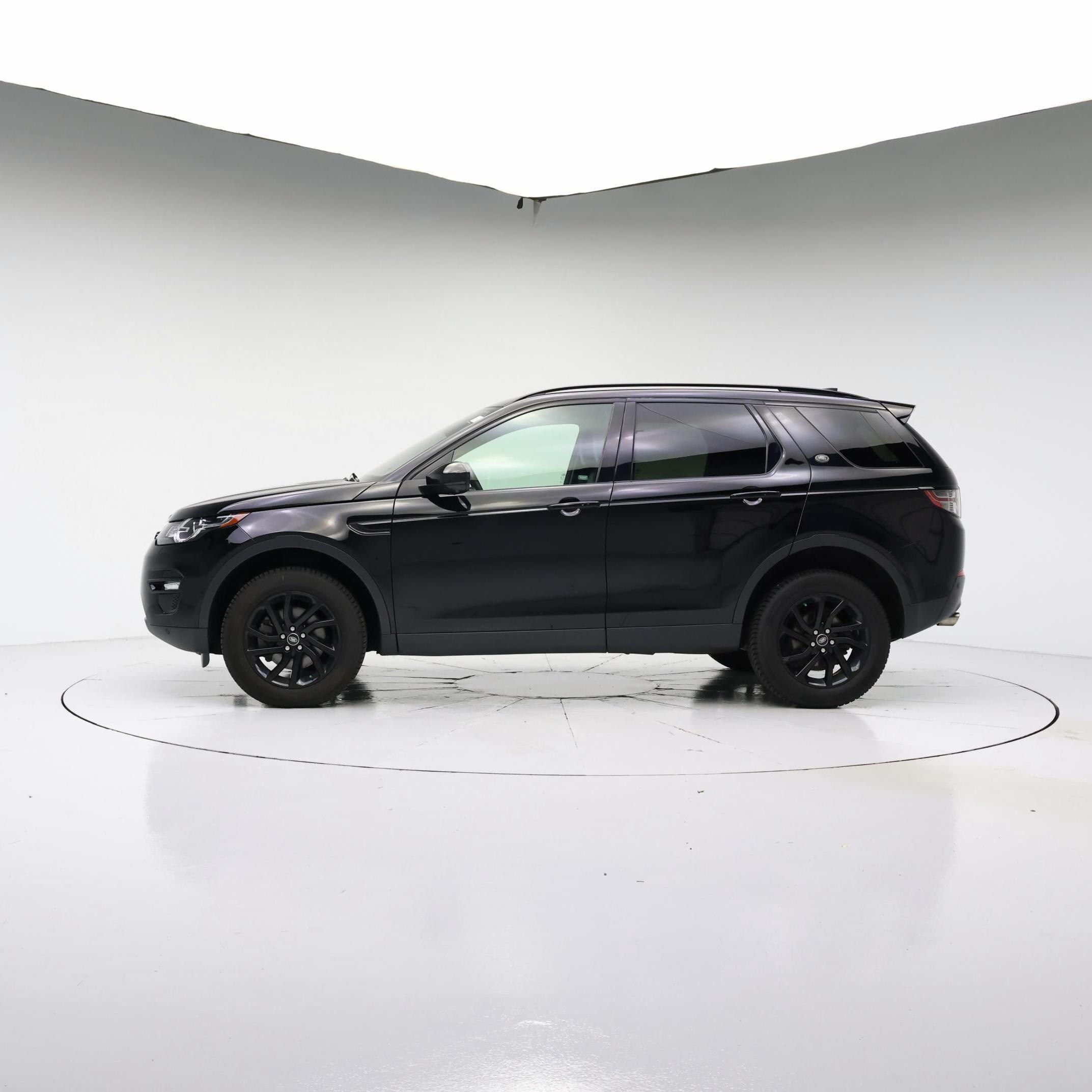 Thumbnail: 2018 Land Rover Discovery Sport - 3