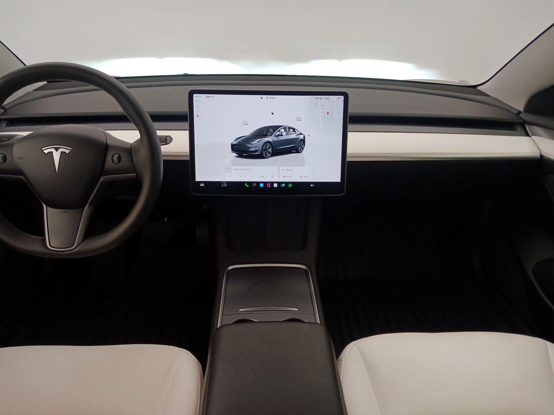 Thumbnail: 2023 Tesla Model 3 - 9