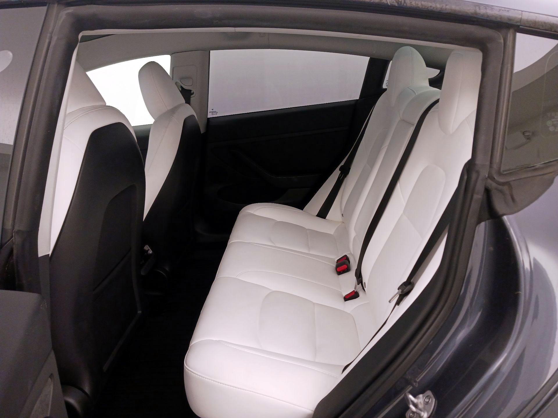 Thumbnail: 2023 Tesla Model 3 - 10