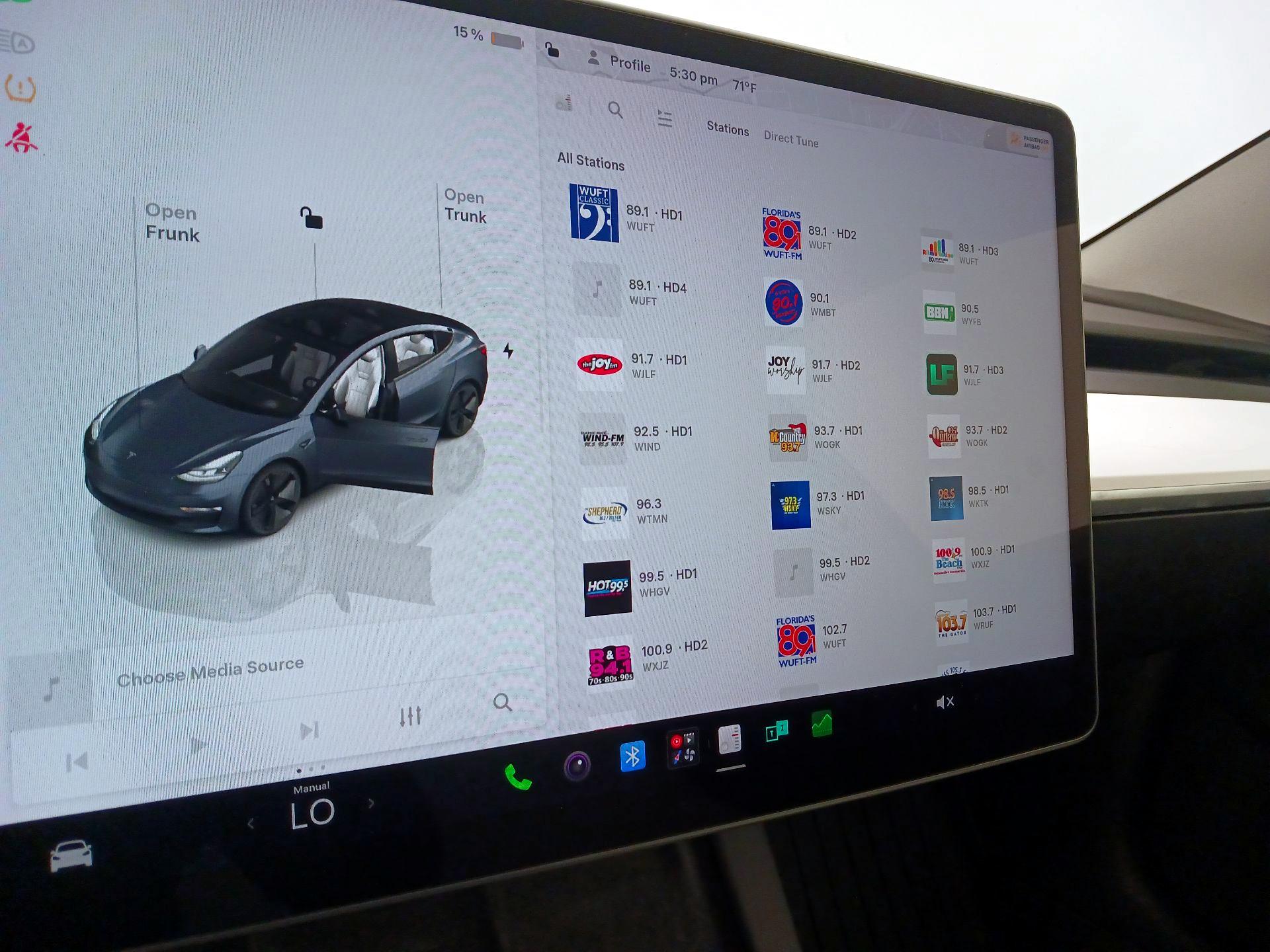 Thumbnail: 2023 Tesla Model 3 - 15