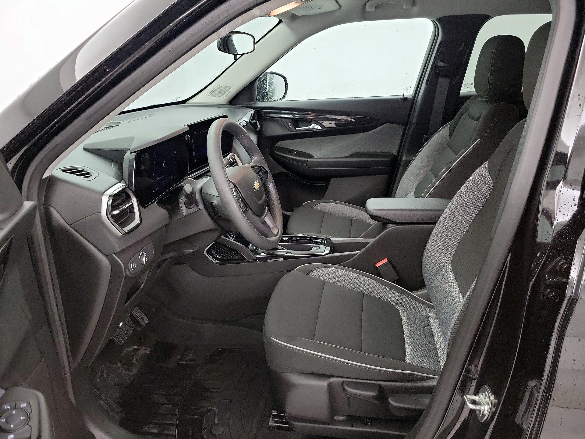 Thumbnail: 2026 Chevrolet TrailBlazer - 11