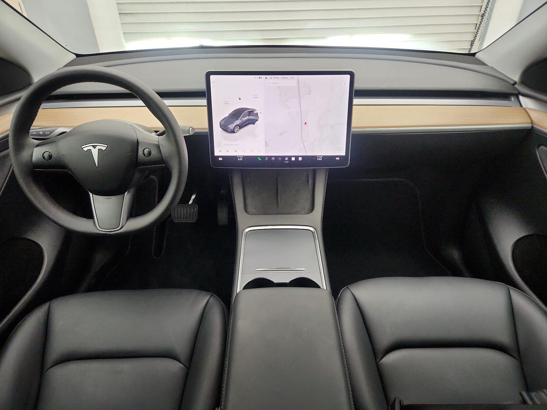 Thumbnail: 2023 Tesla Model Y - 9