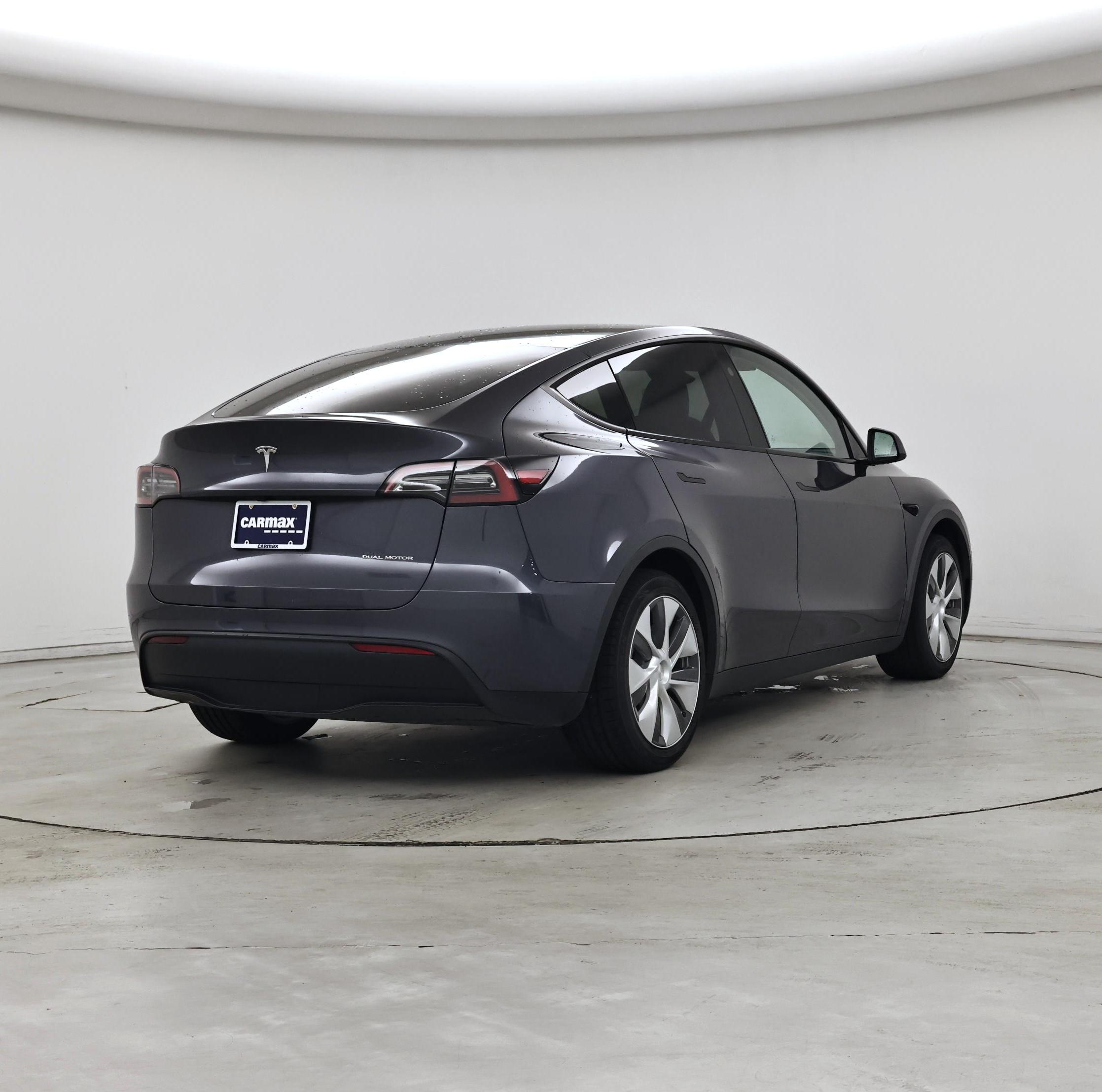 Thumbnail: 2023 Tesla Model Y - 8