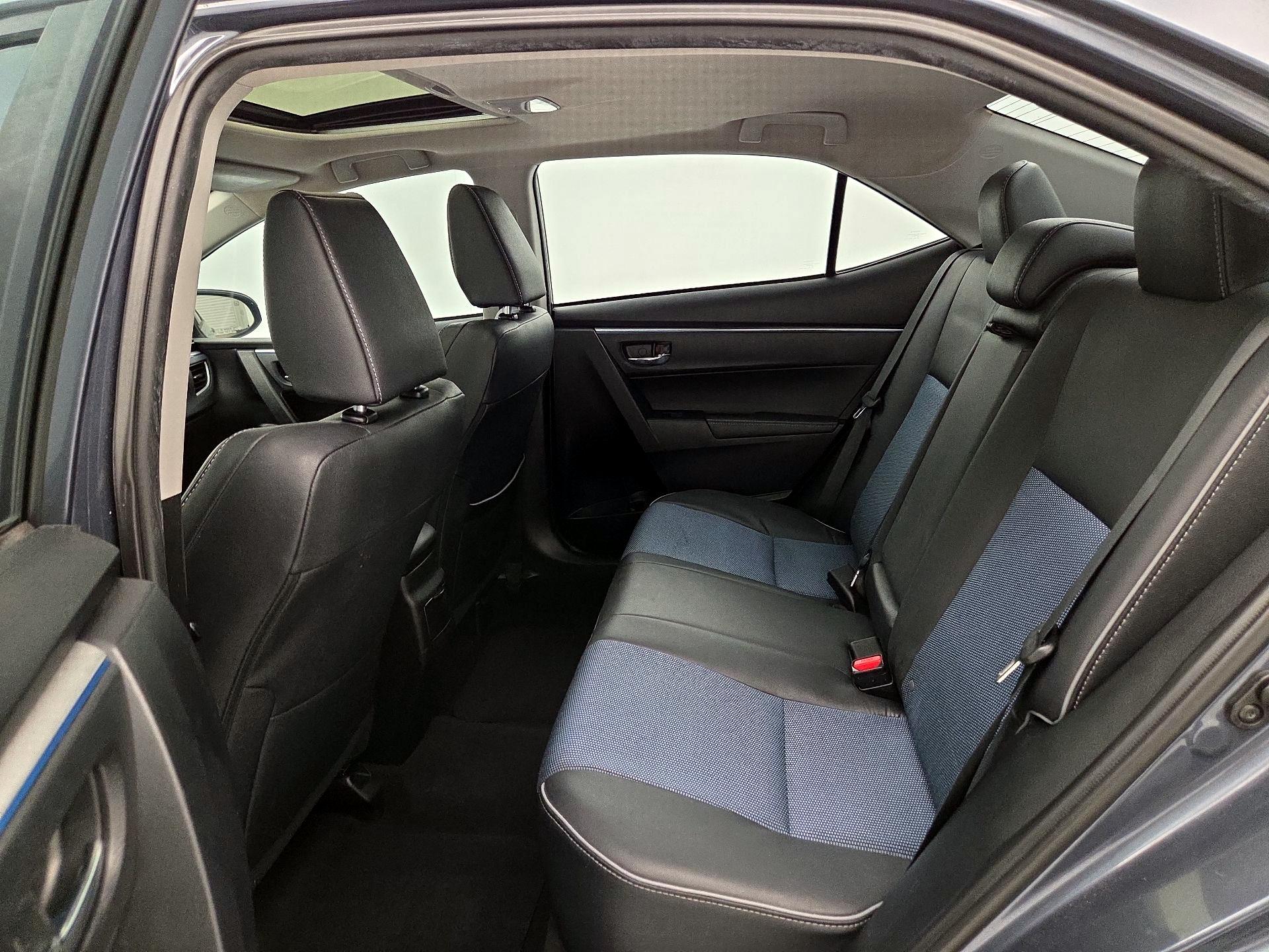 Thumbnail: 2015 Toyota Corolla - 20