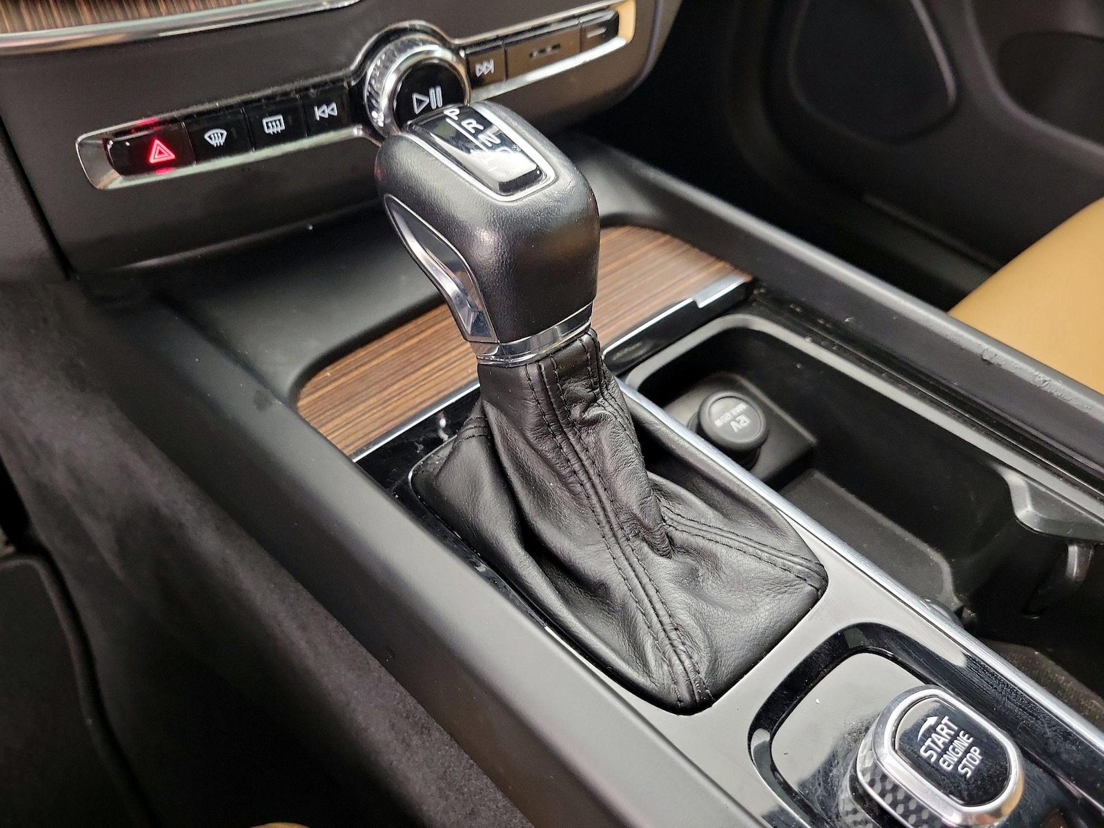 2020 Volvo XC60 Inscription - Photo 18