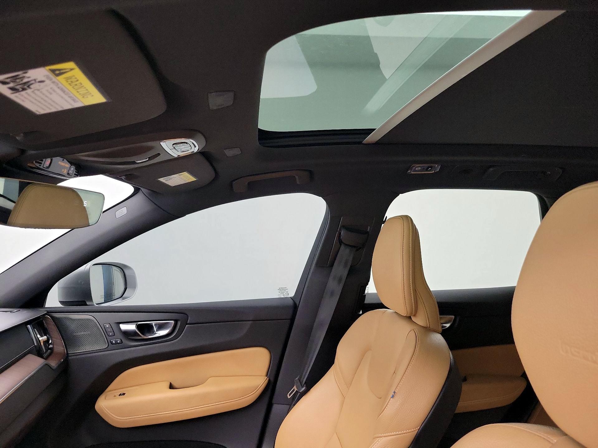 Thumbnail: 2020 Volvo XC60 - 19