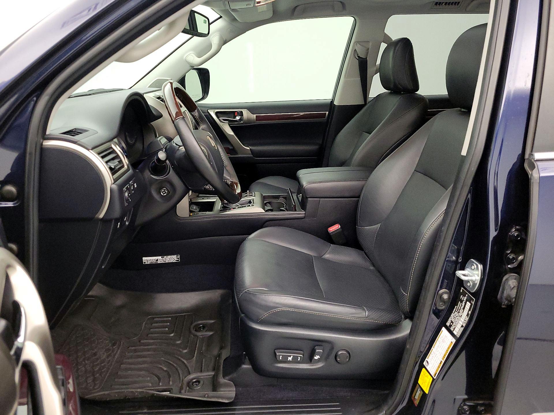 Thumbnail: 2019 Lexus GX - 11