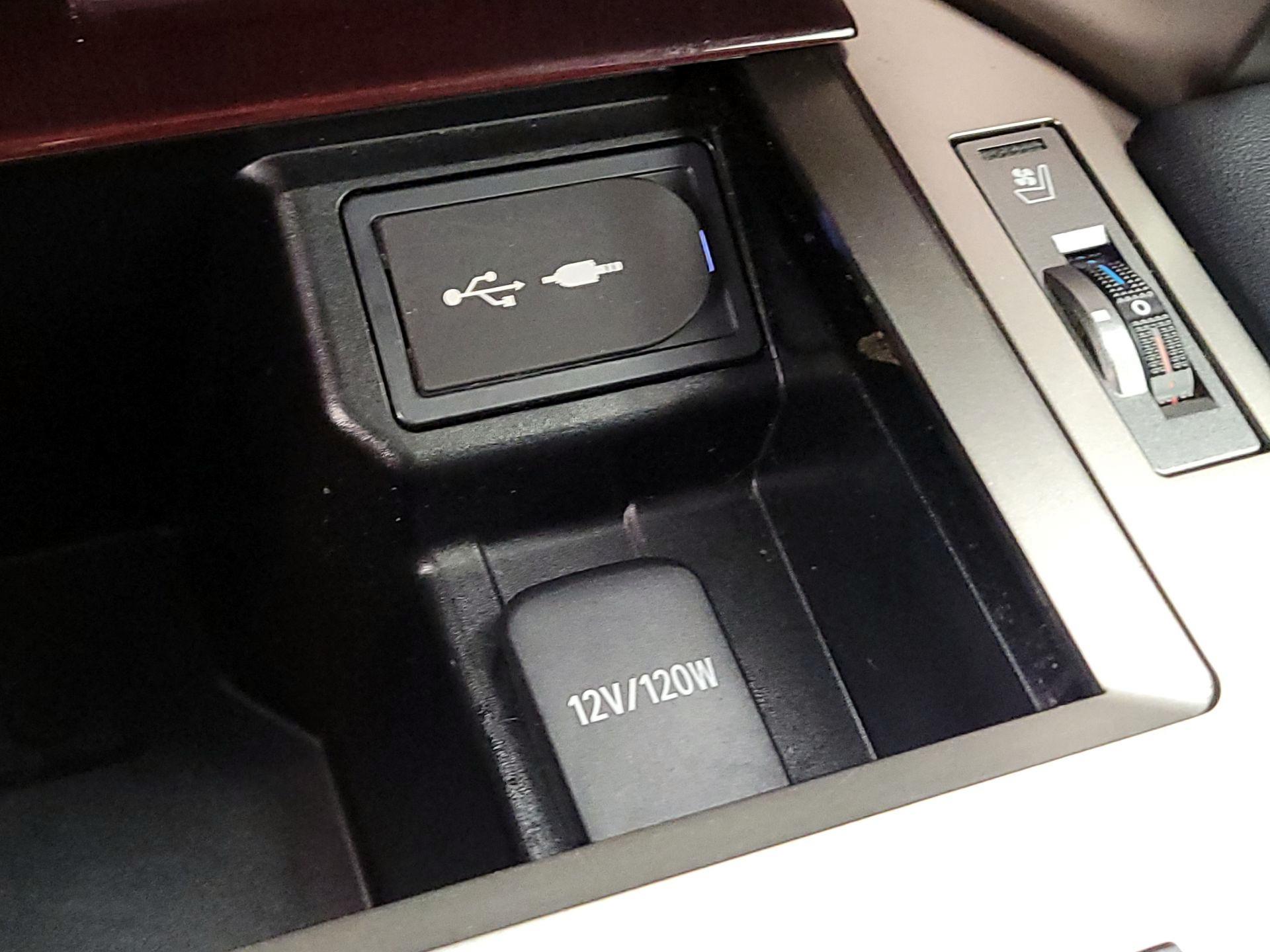 Thumbnail: 2019 Lexus GX - 19