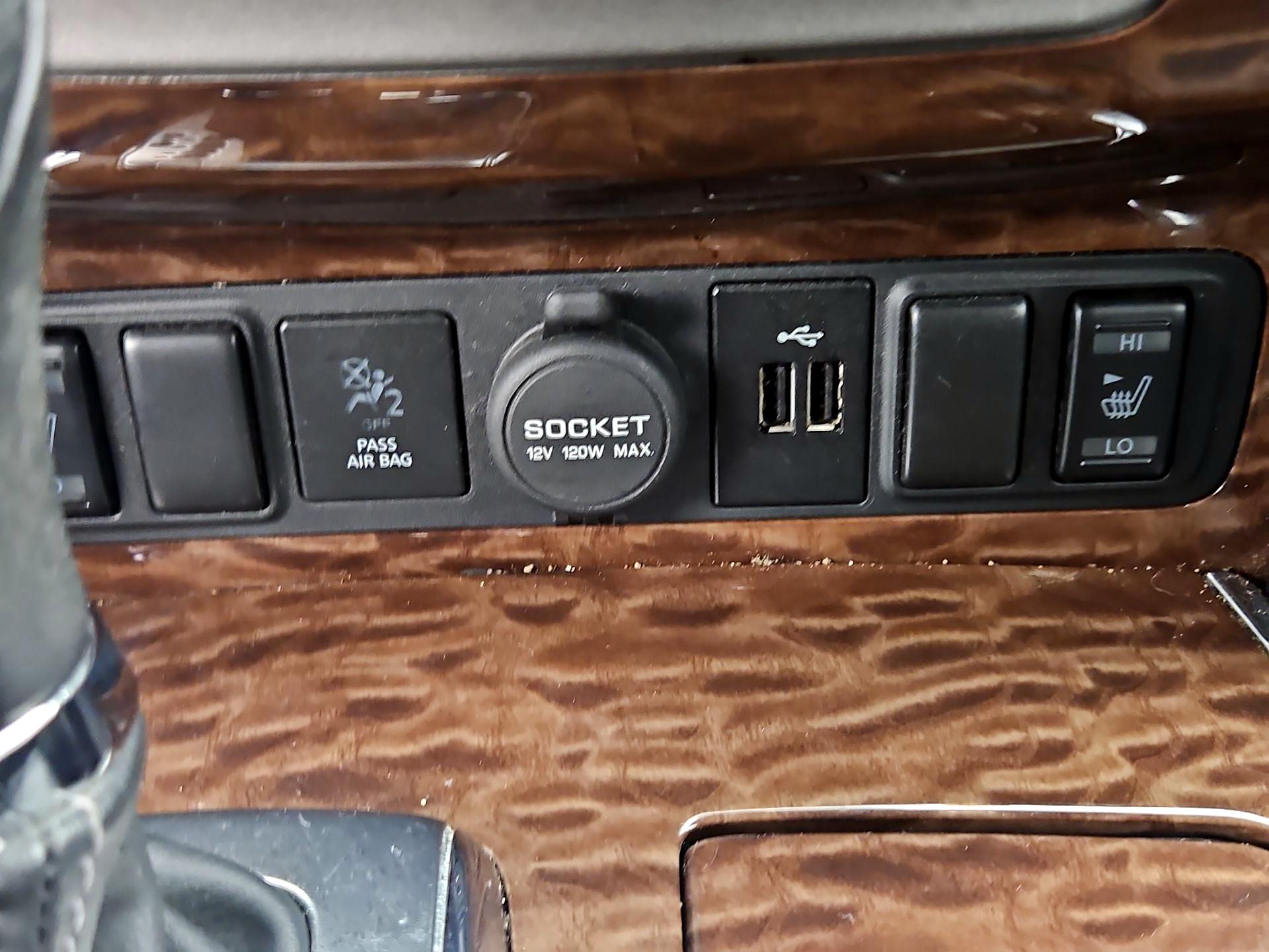 Thumbnail: 2019 Nissan Armada - 17