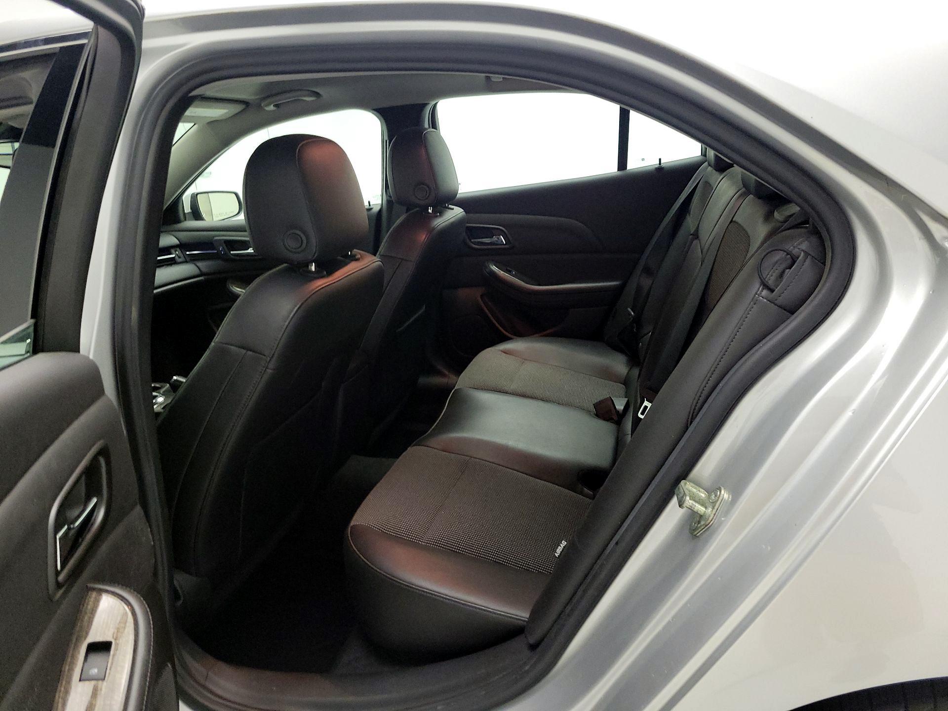 Thumbnail: 2014 Chevrolet Malibu - 17