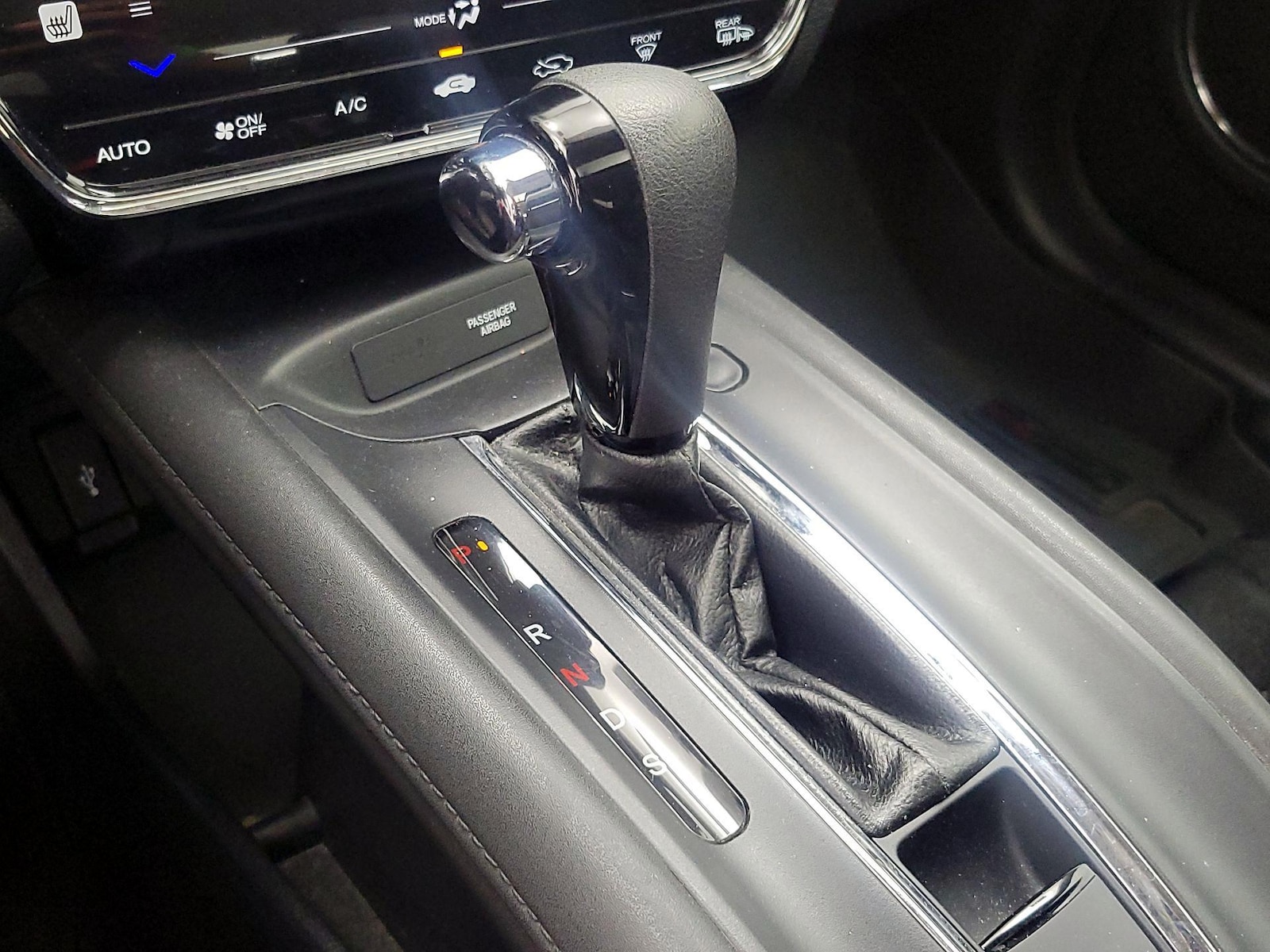 2017 Honda HR-V EX - Photo 18