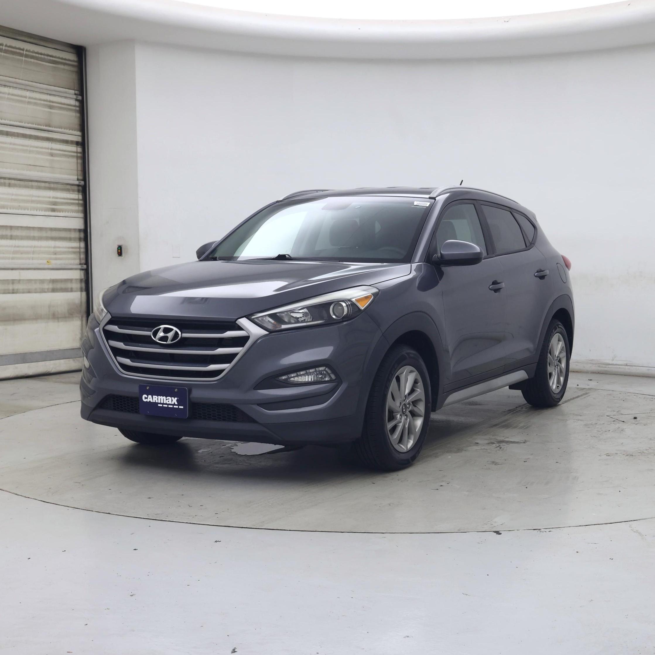 Thumbnail: 2017 Hyundai Tucson - 4