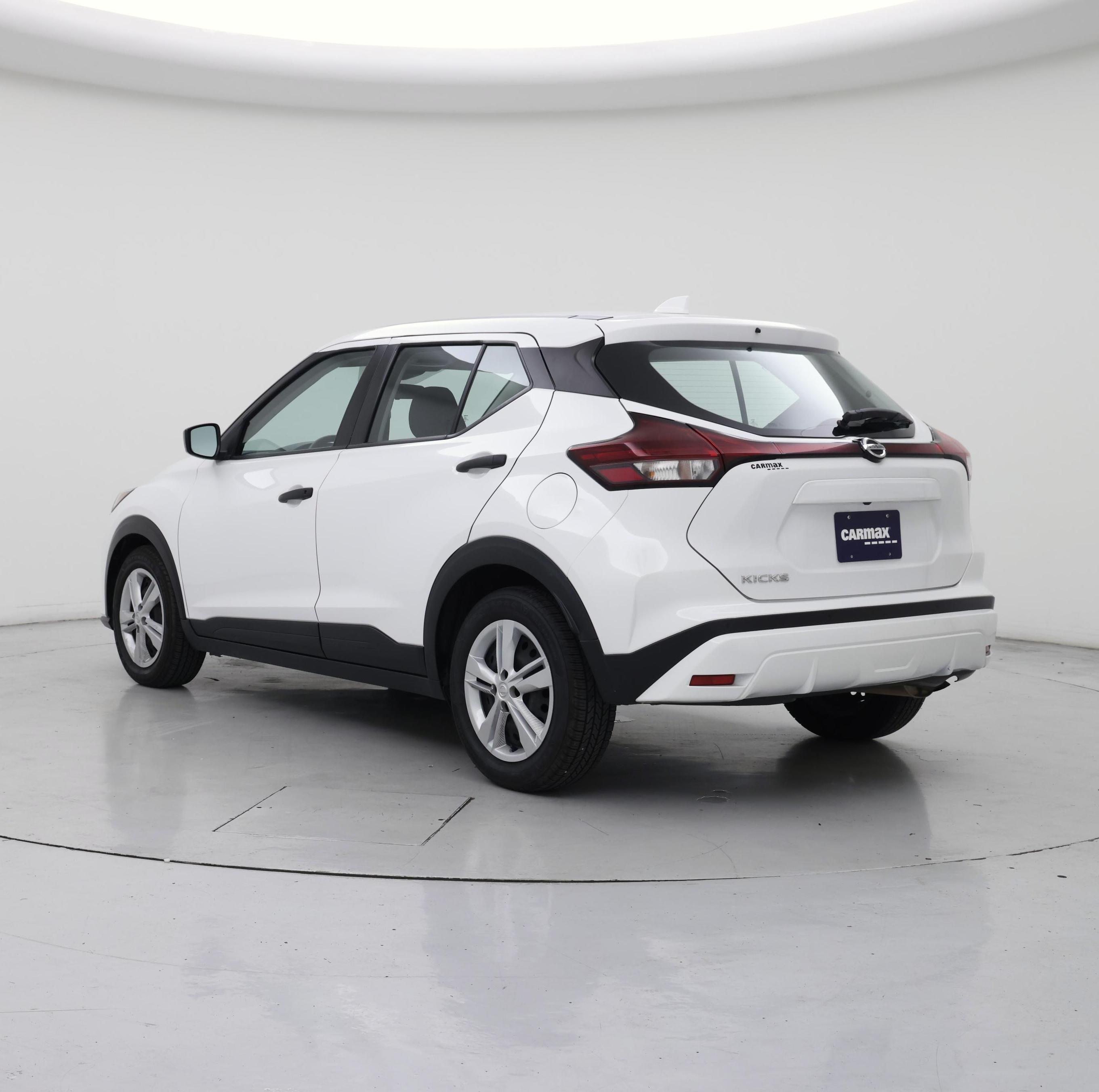 Thumbnail: 2021 Nissan Kicks - 2