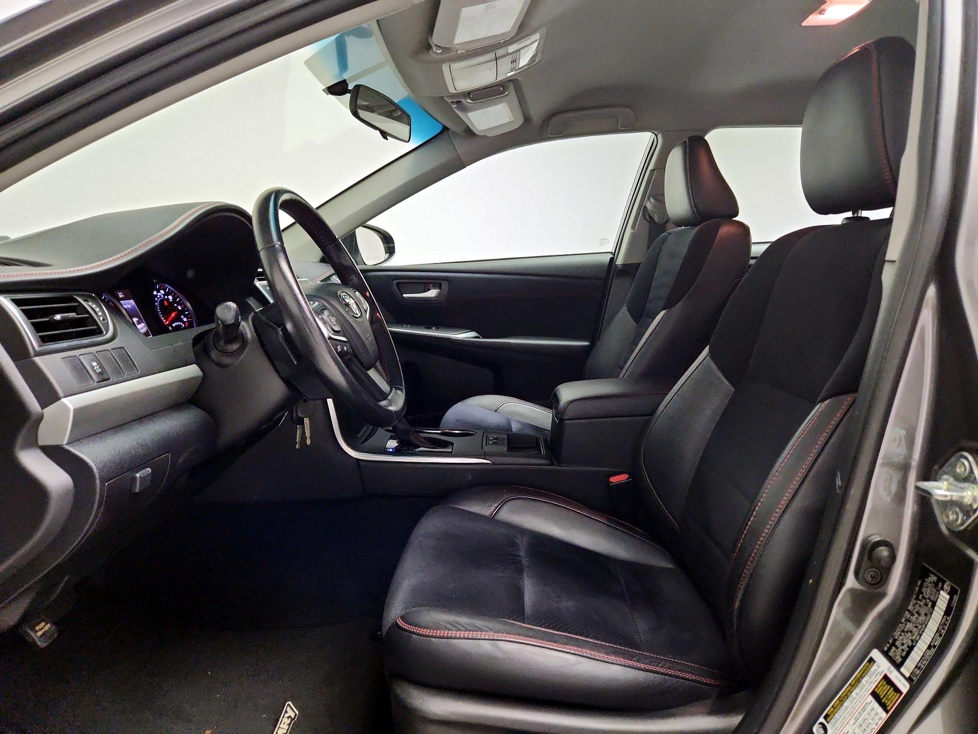 Thumbnail: 2015 Toyota Camry - 11