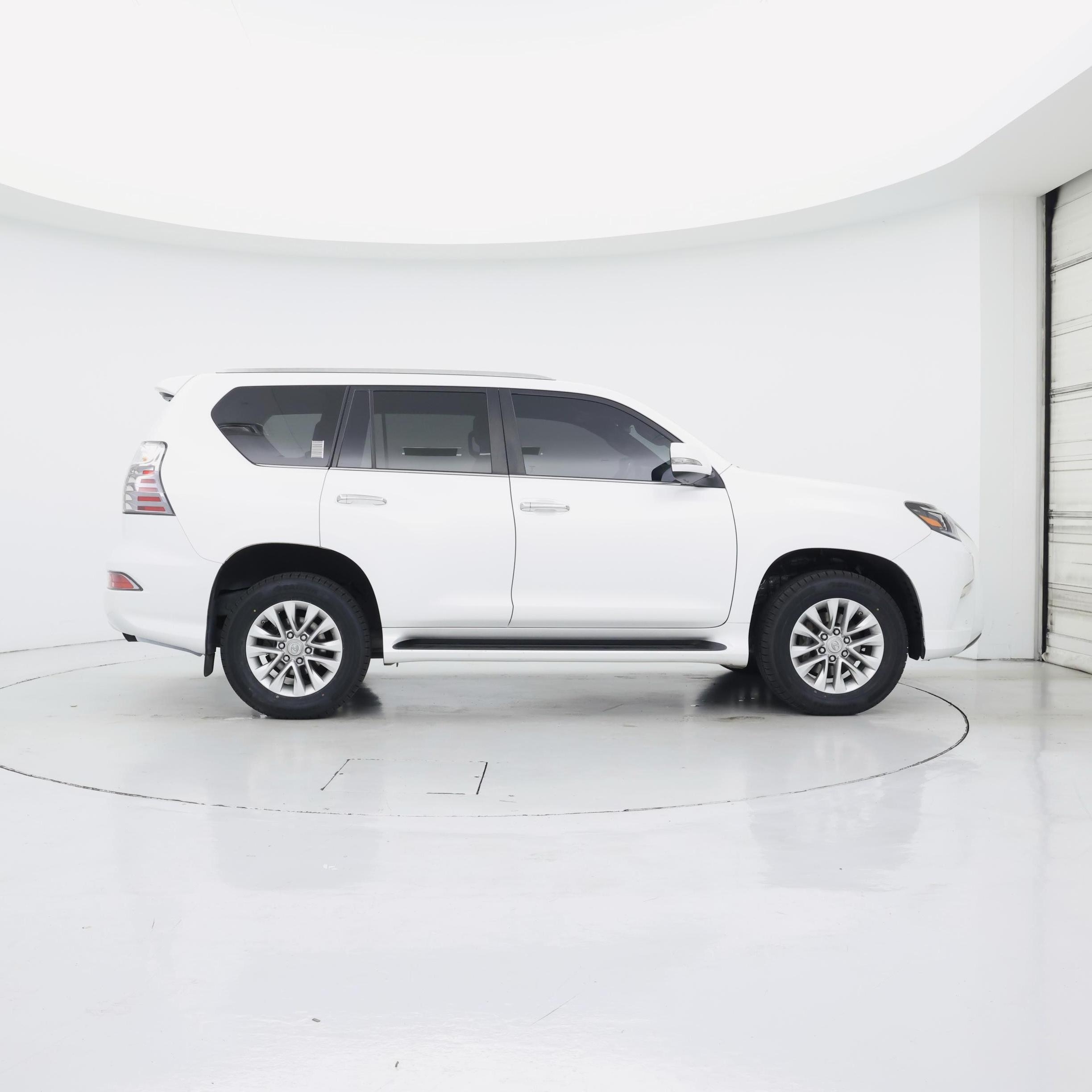 Thumbnail: 2021 Lexus GX - 7