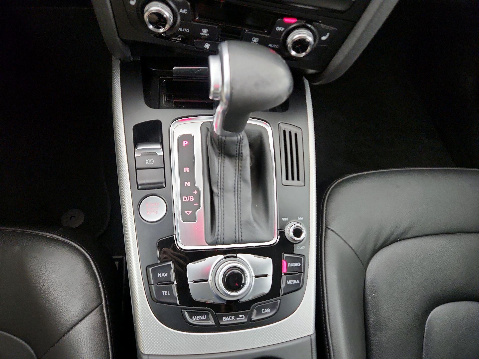 Thumbnail: 2015 Audi A4 - 16