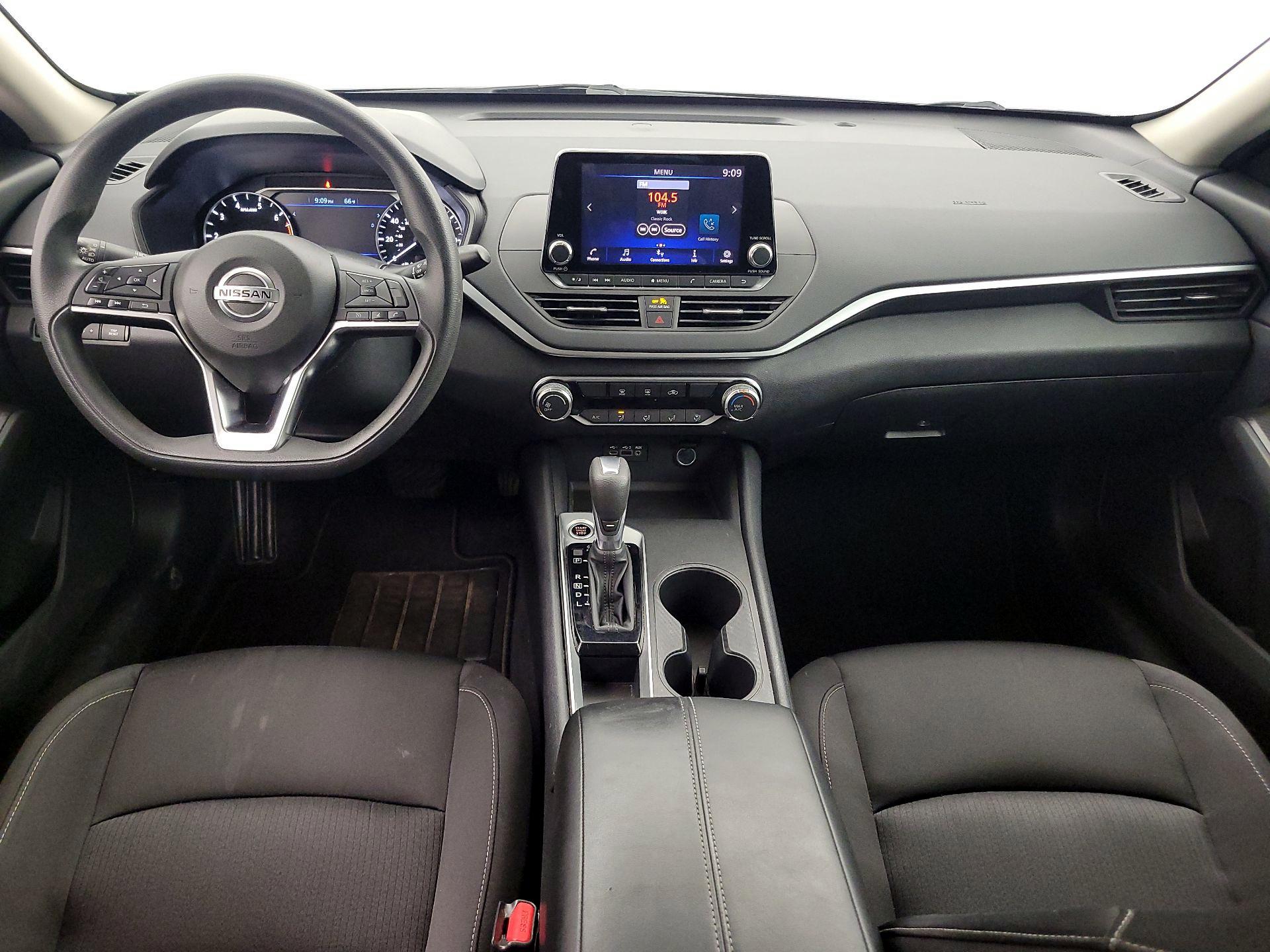 Thumbnail: 2019 Nissan Altima - 9