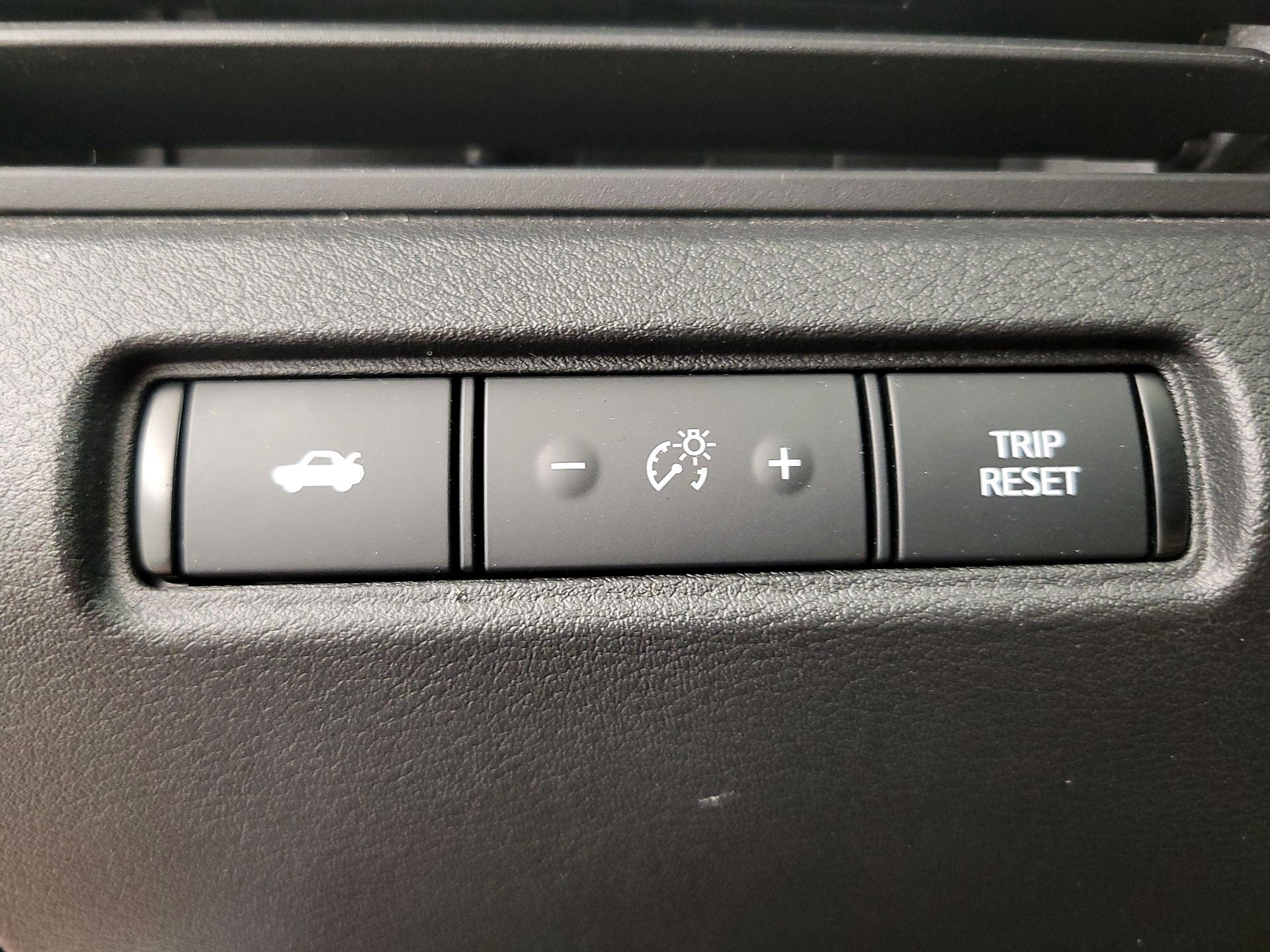 Thumbnail: 2019 Nissan Altima - 13