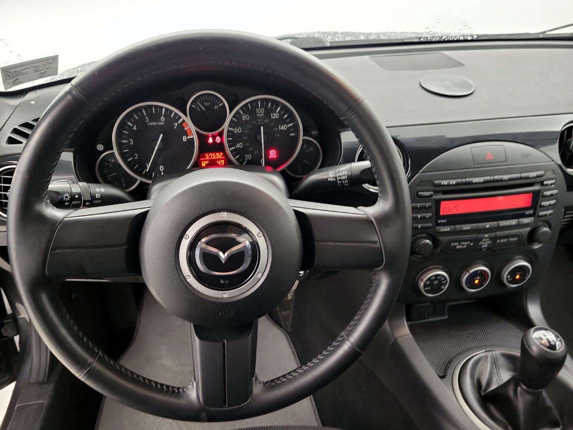 Thumbnail: 2014 Mazda MX-5 Miata - 10