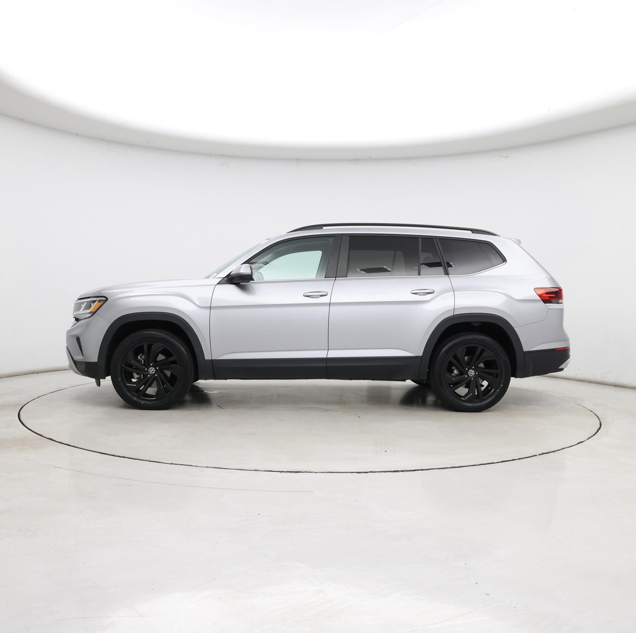 Thumbnail: 2022 Volkswagen Atlas - 3