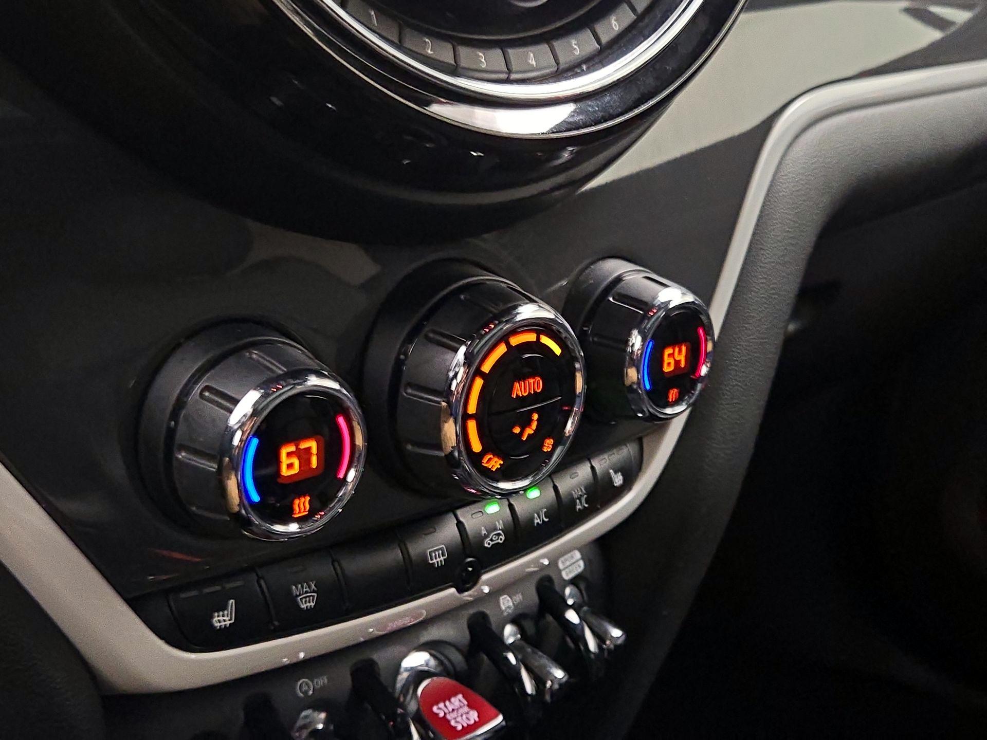 Thumbnail: 2020 MINI Cooper Countryman - 16