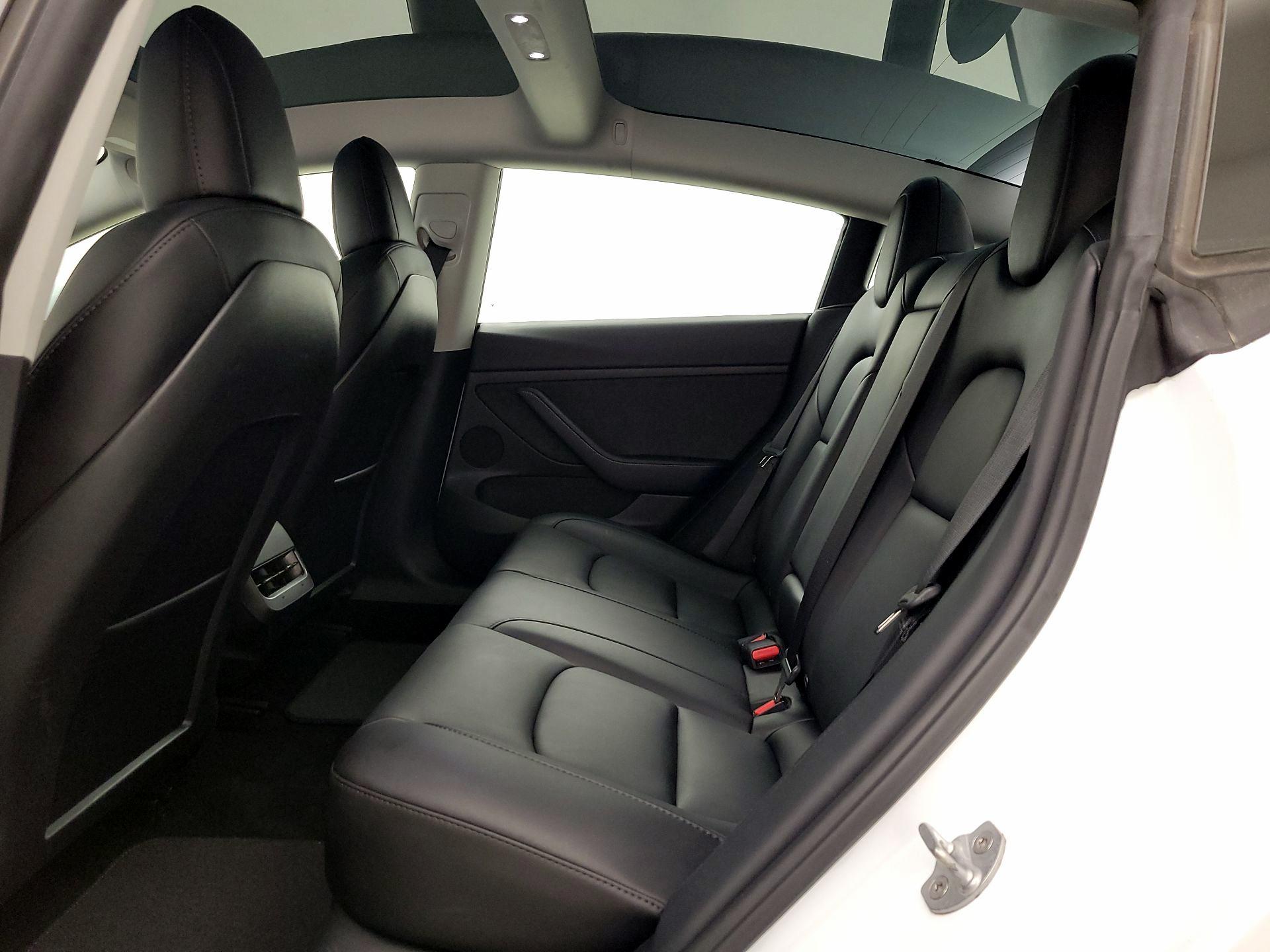 Thumbnail: 2023 Tesla Model 3 - 18