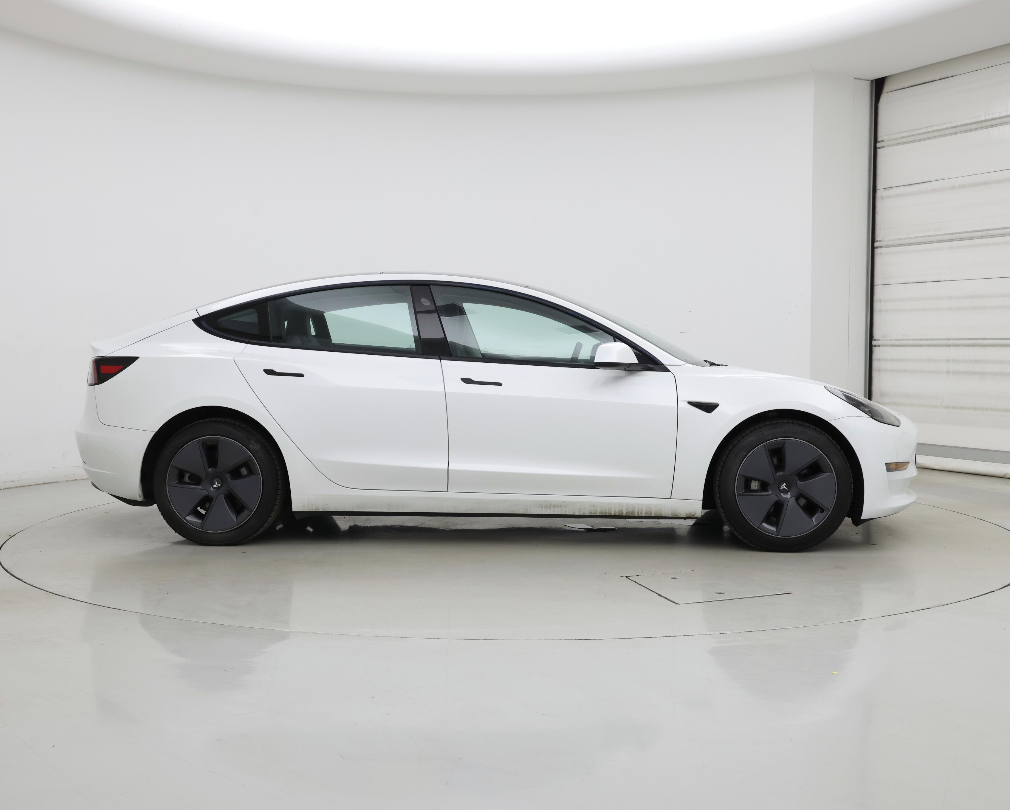 Thumbnail: 2023 Tesla Model 3 - 7