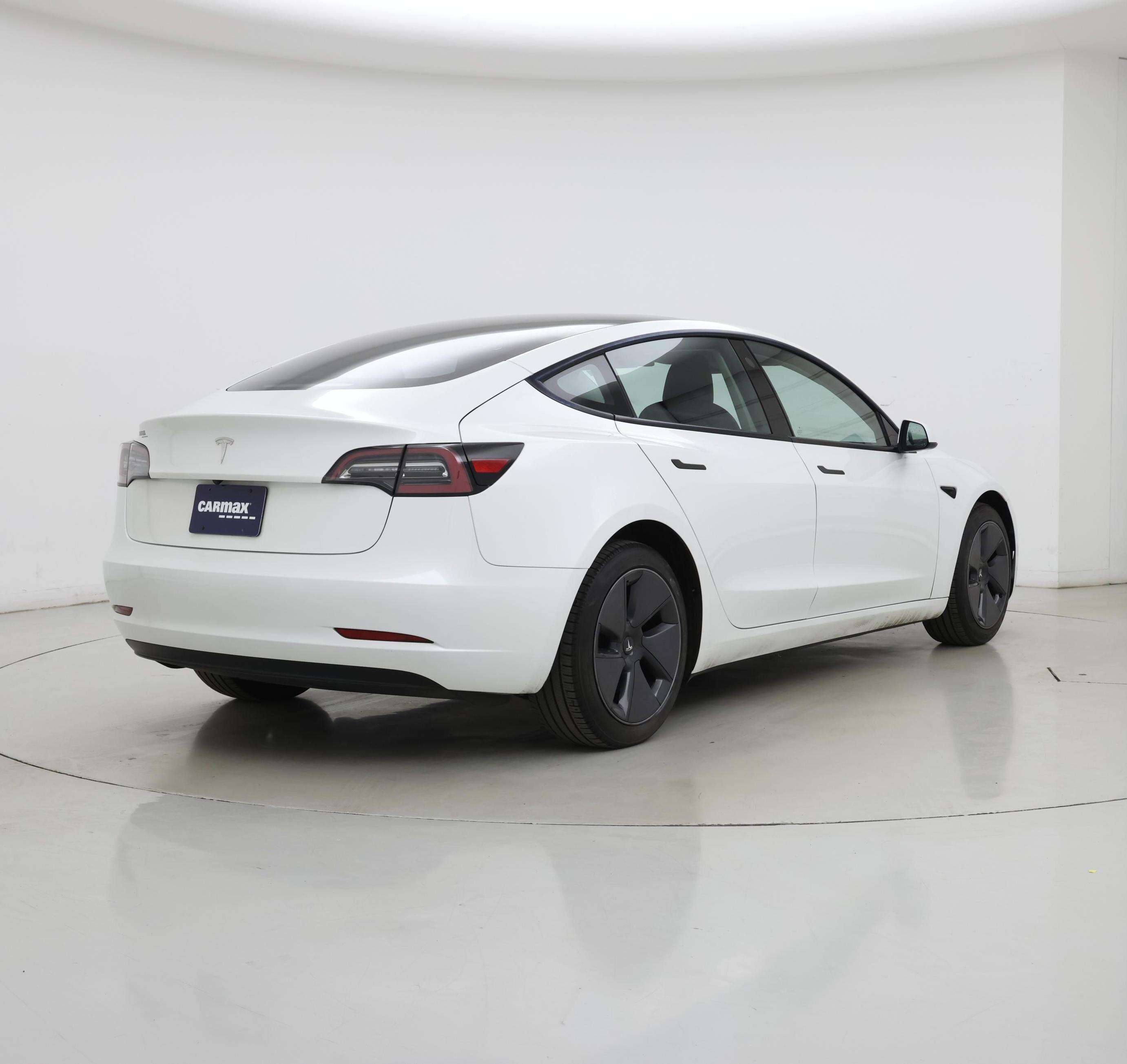 Thumbnail: 2023 Tesla Model 3 - 8
