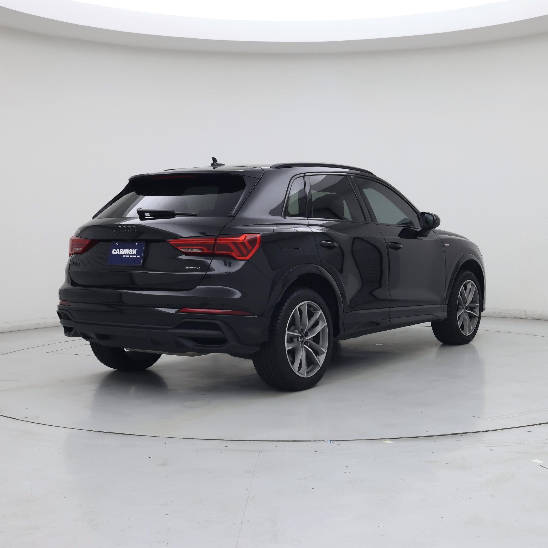 Thumbnail: 2025 Audi Q3 - 8