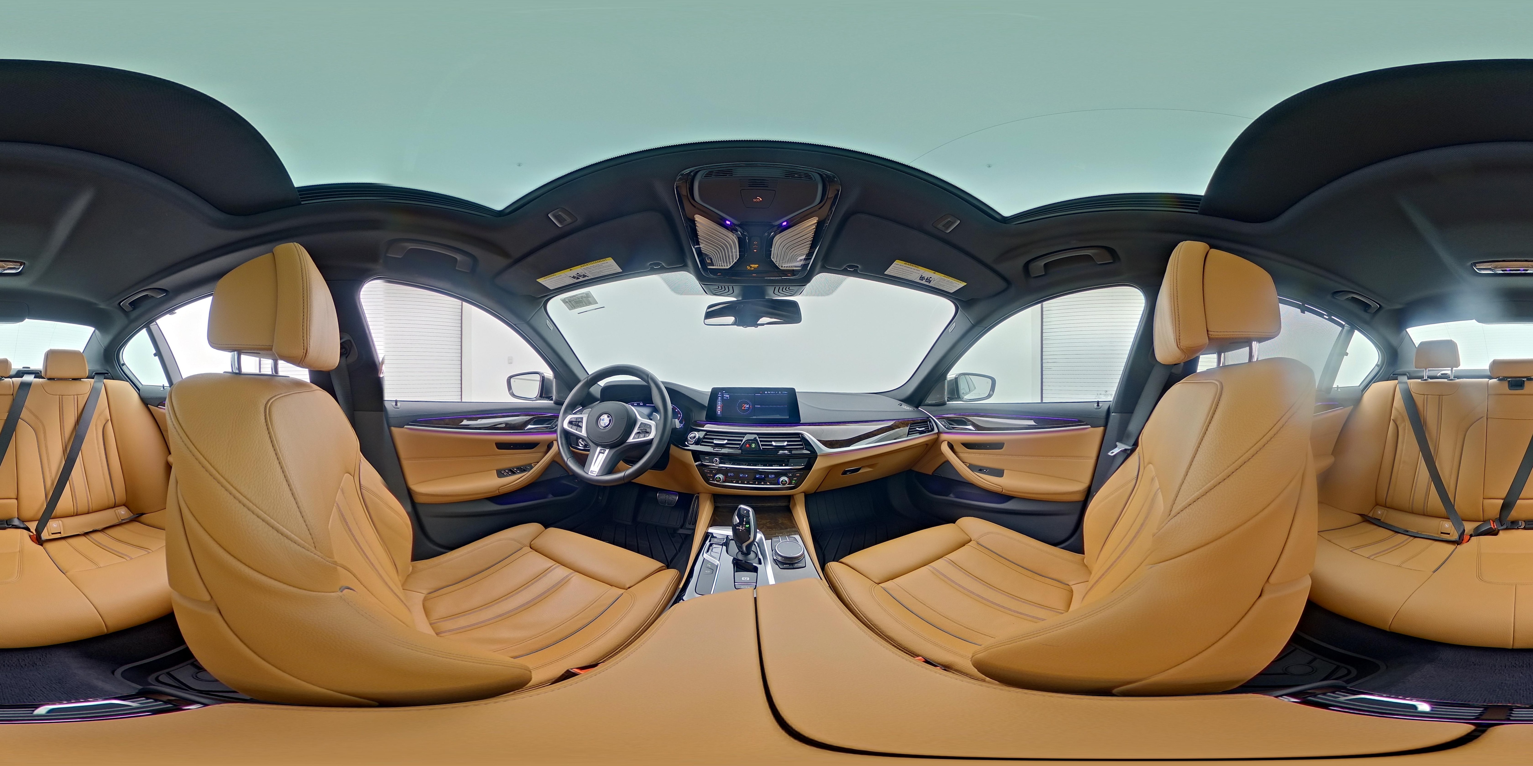 2020 BMW 5 Series M550i - Photo 25