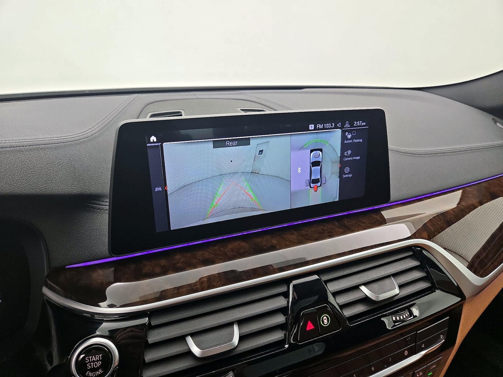 2020 BMW 5 Series M550i - Photo 16