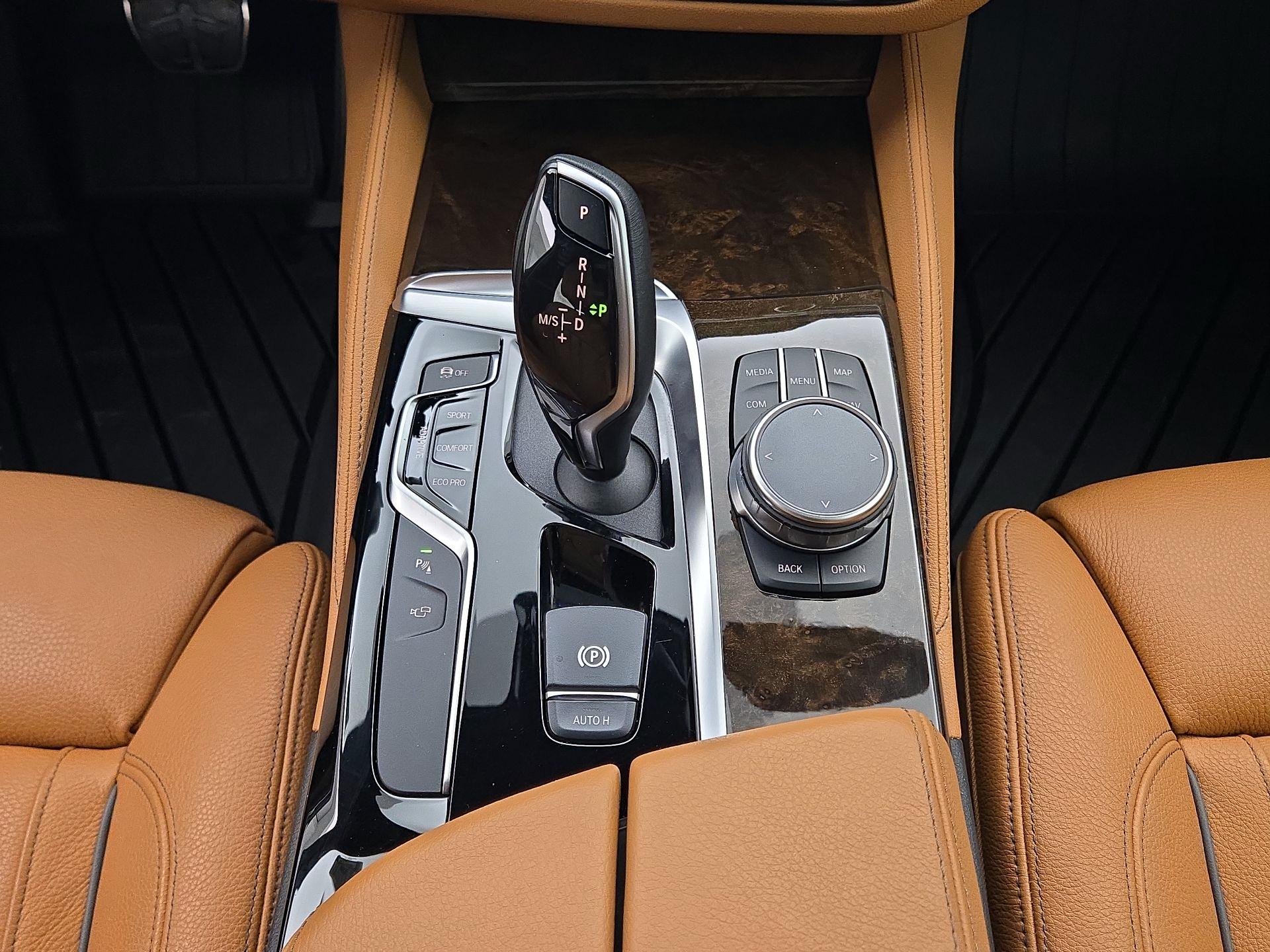 Thumbnail: 2020 BMW 5 Series - 18