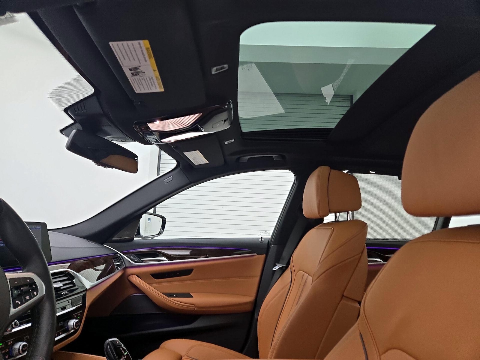 2020 BMW 5 Series M550i - Photo 20