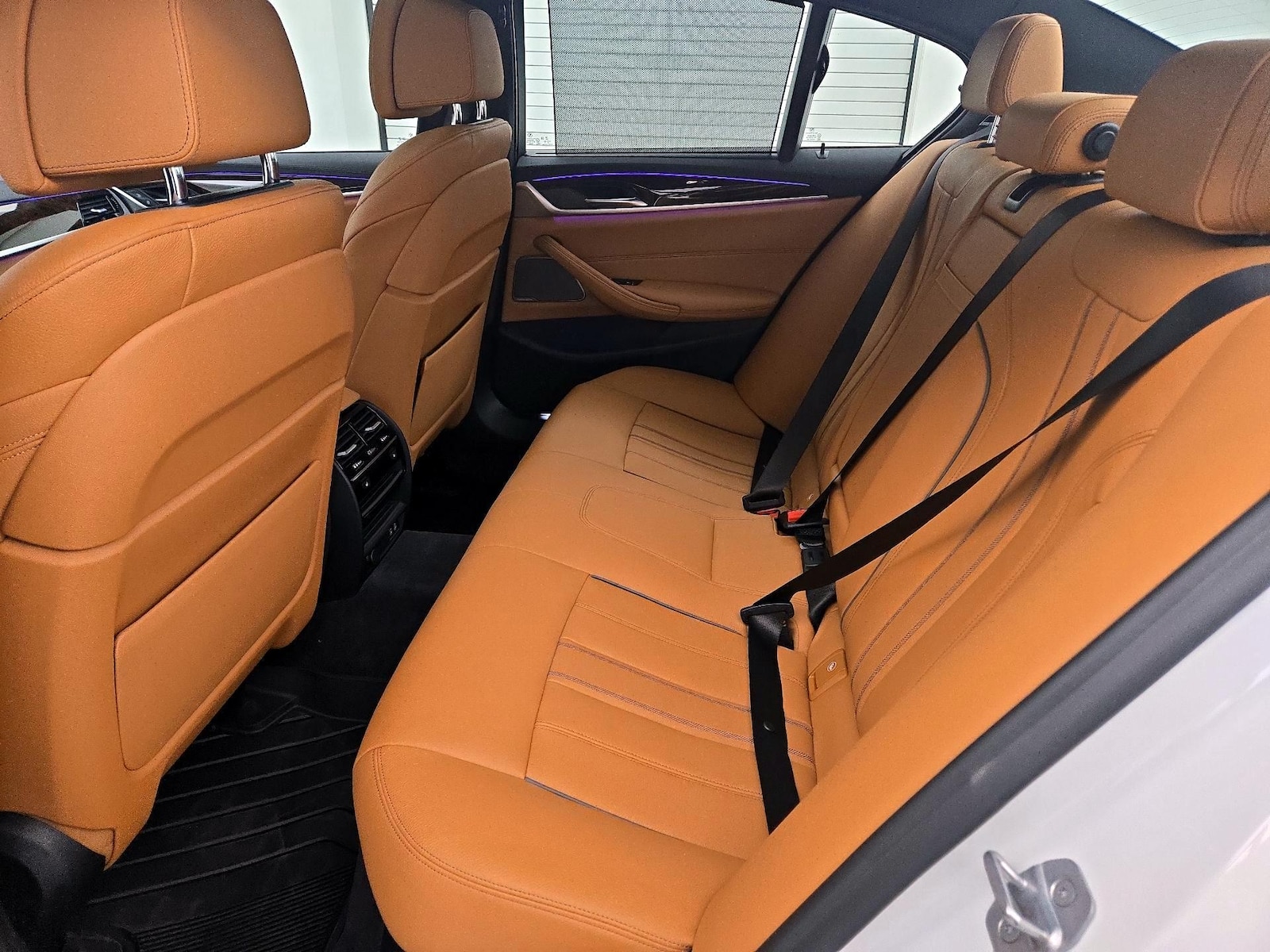 2020 BMW 5 Series M550i - Photo 21