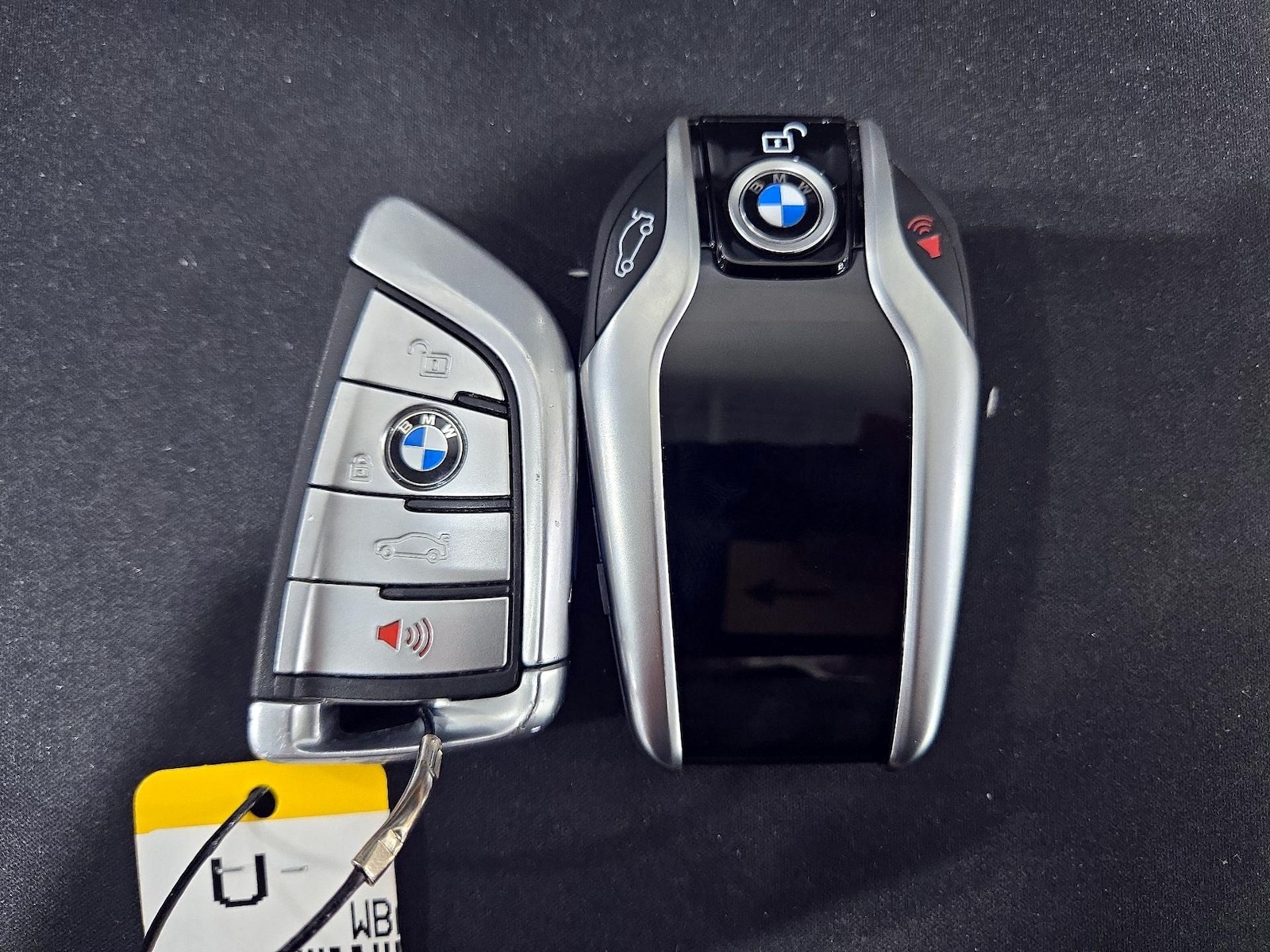 2020 BMW 5 Series M550i - Photo 24