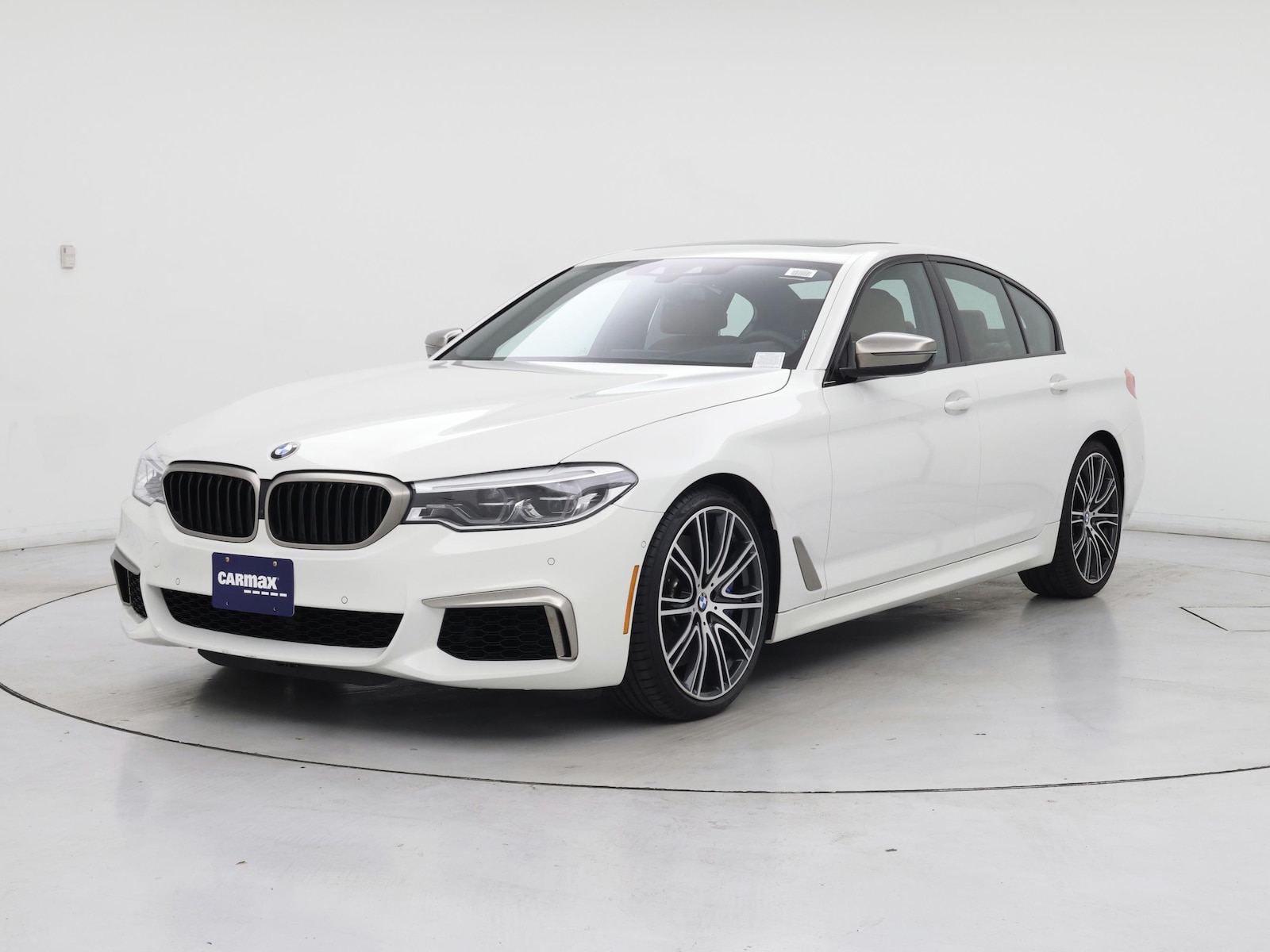 2020 BMW 5 Series M550i - Photo 5