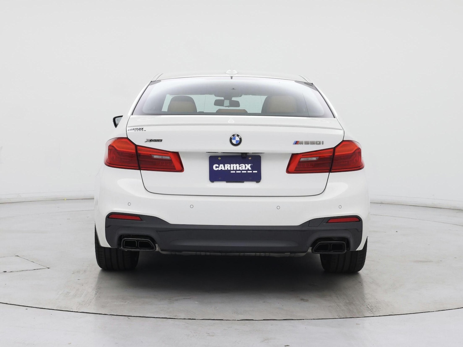 2020 BMW 5 Series M550i - Photo 7