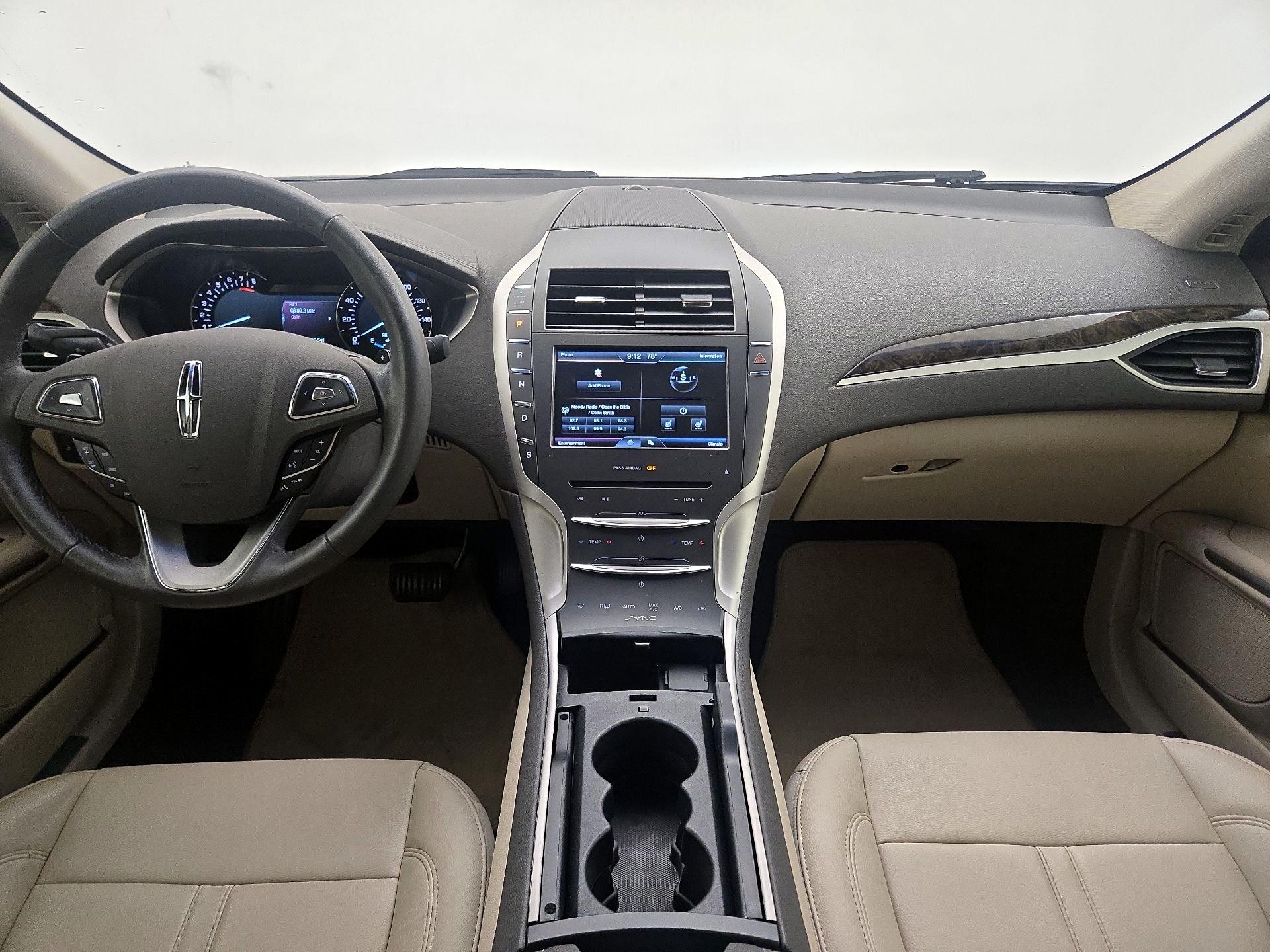 Thumbnail: 2016 Lincoln MKZ - 9
