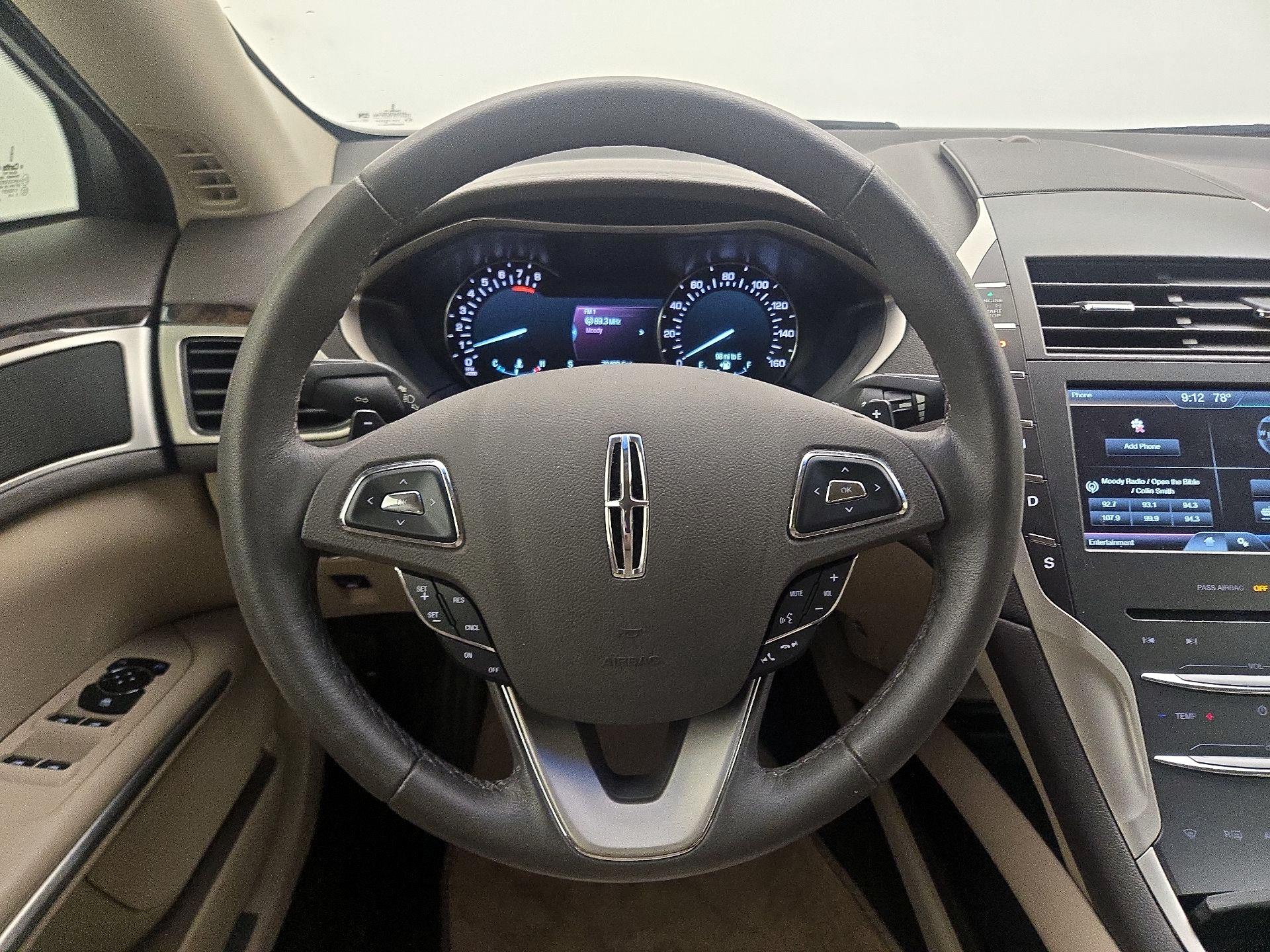 Thumbnail: 2016 Lincoln MKZ - 10