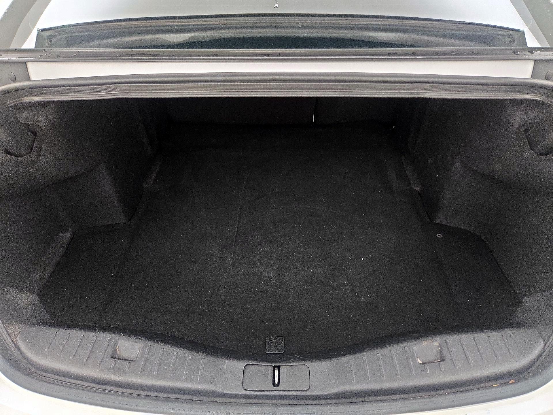 Thumbnail: 2016 Lincoln MKZ - 20