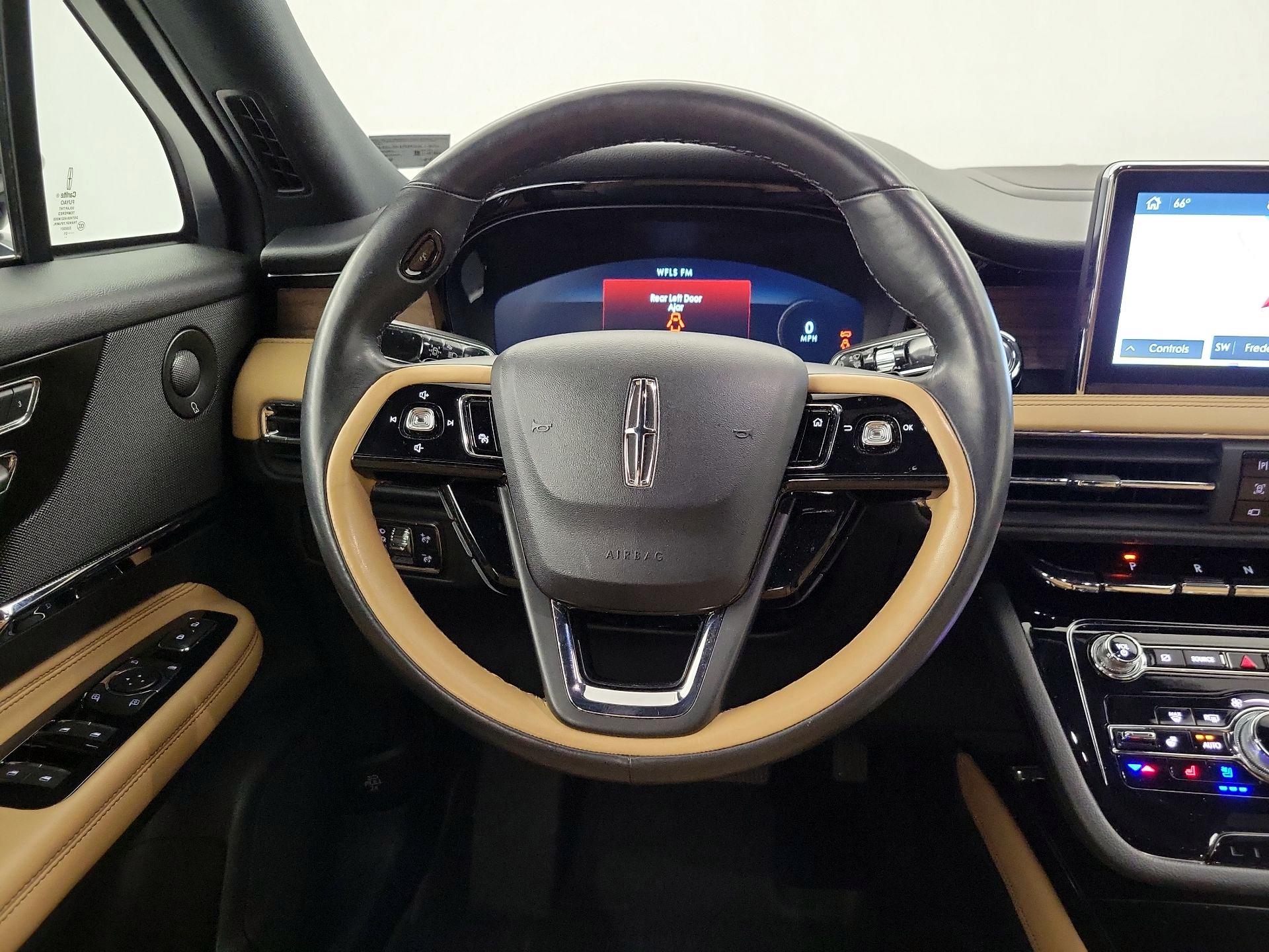 Thumbnail: 2021 Lincoln Corsair - 10