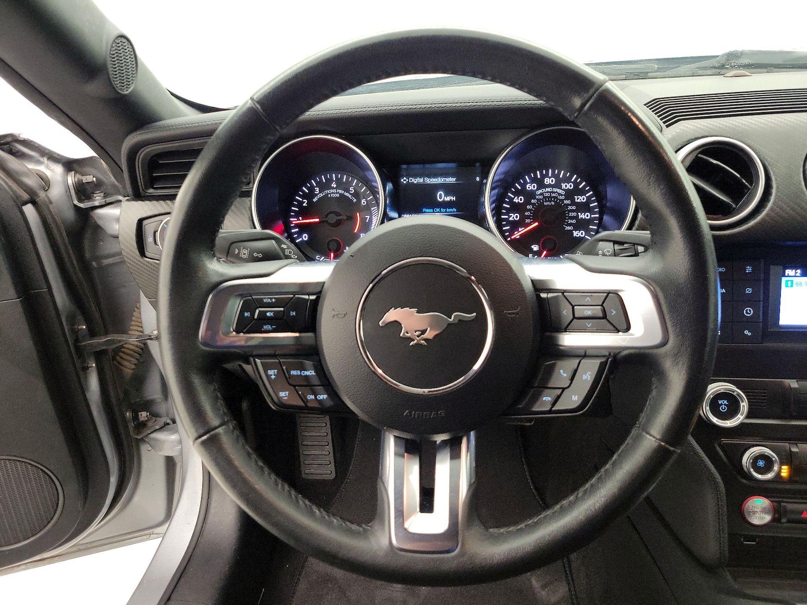 2021 Ford Mustang EcoBoost - Photo 11