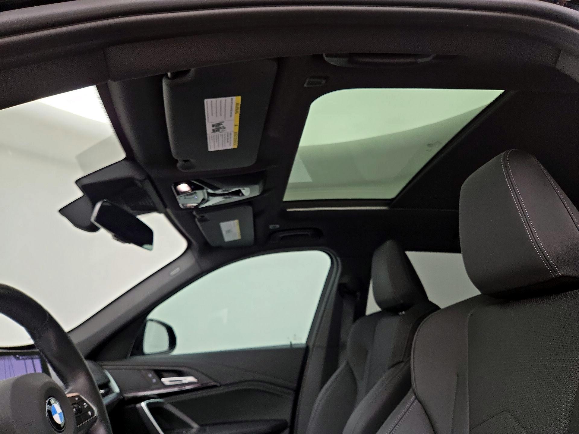 Thumbnail: 2023 BMW X1 - 20